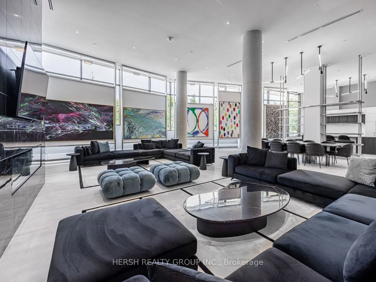 160 Kingsway Cres, #310