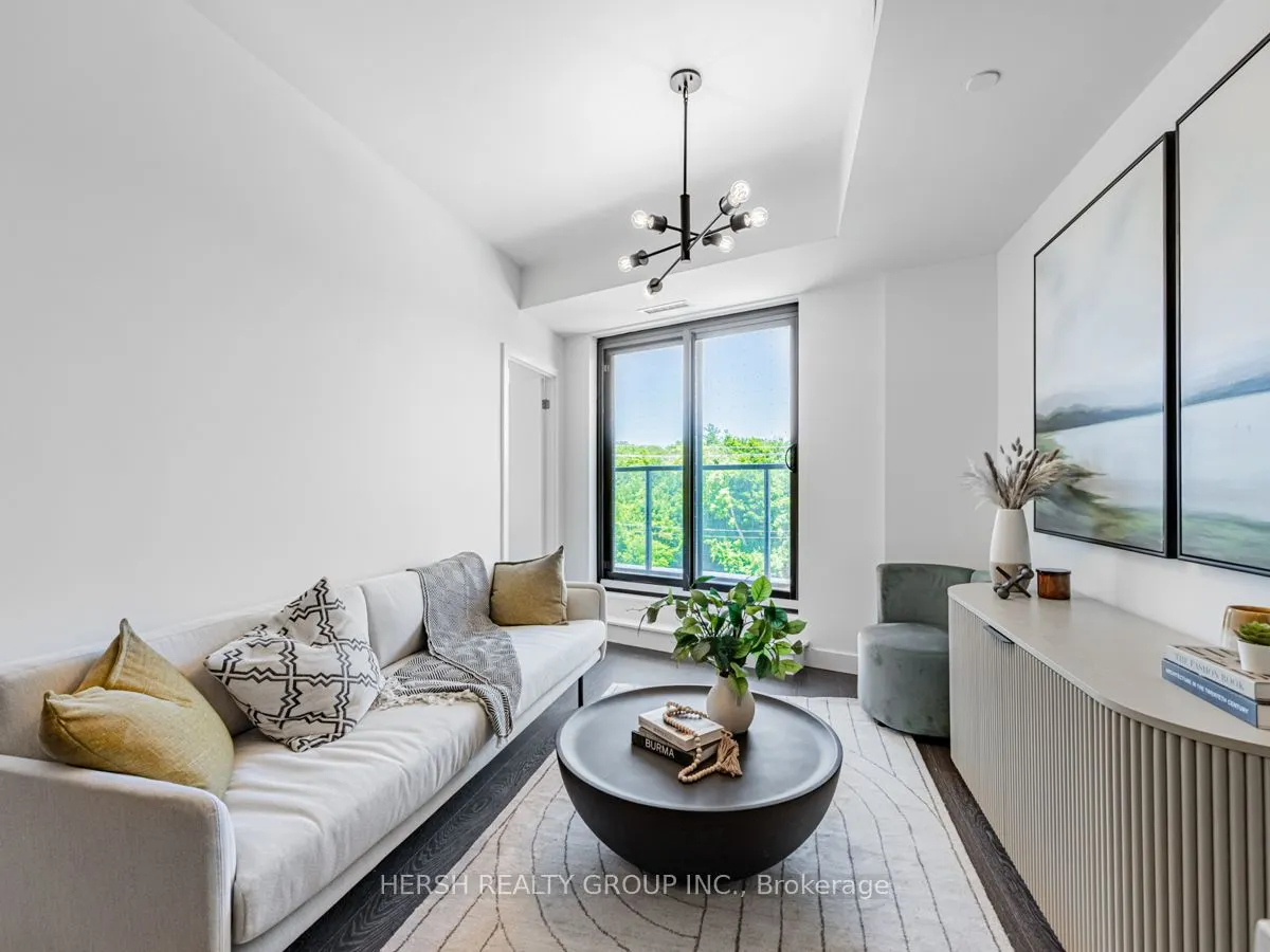 160 Kingsway Cres, #310