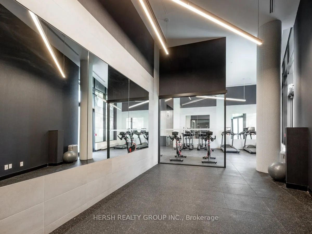 160 Kingsway Cres, #310