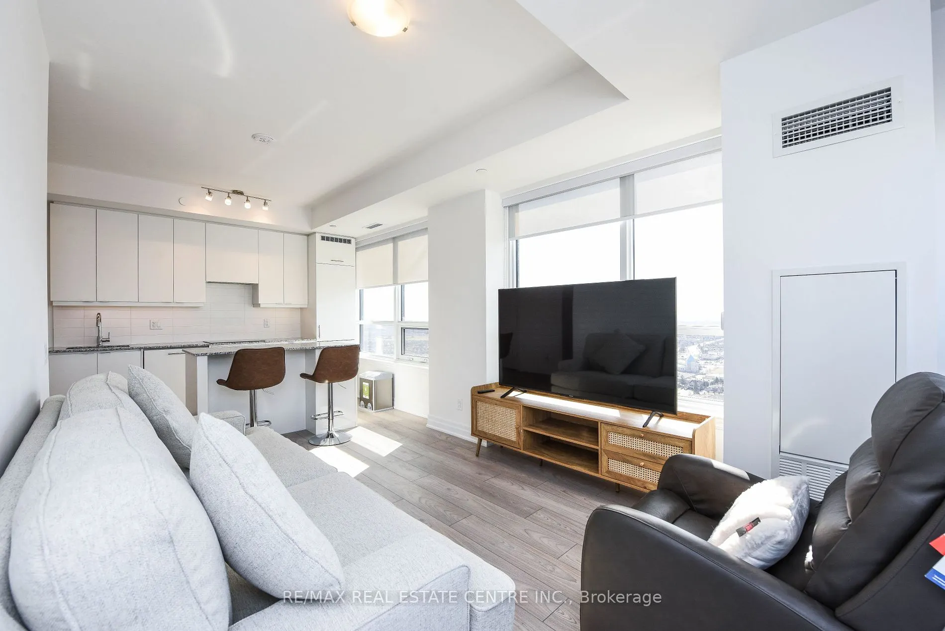 36 Elm Dr W, #3209