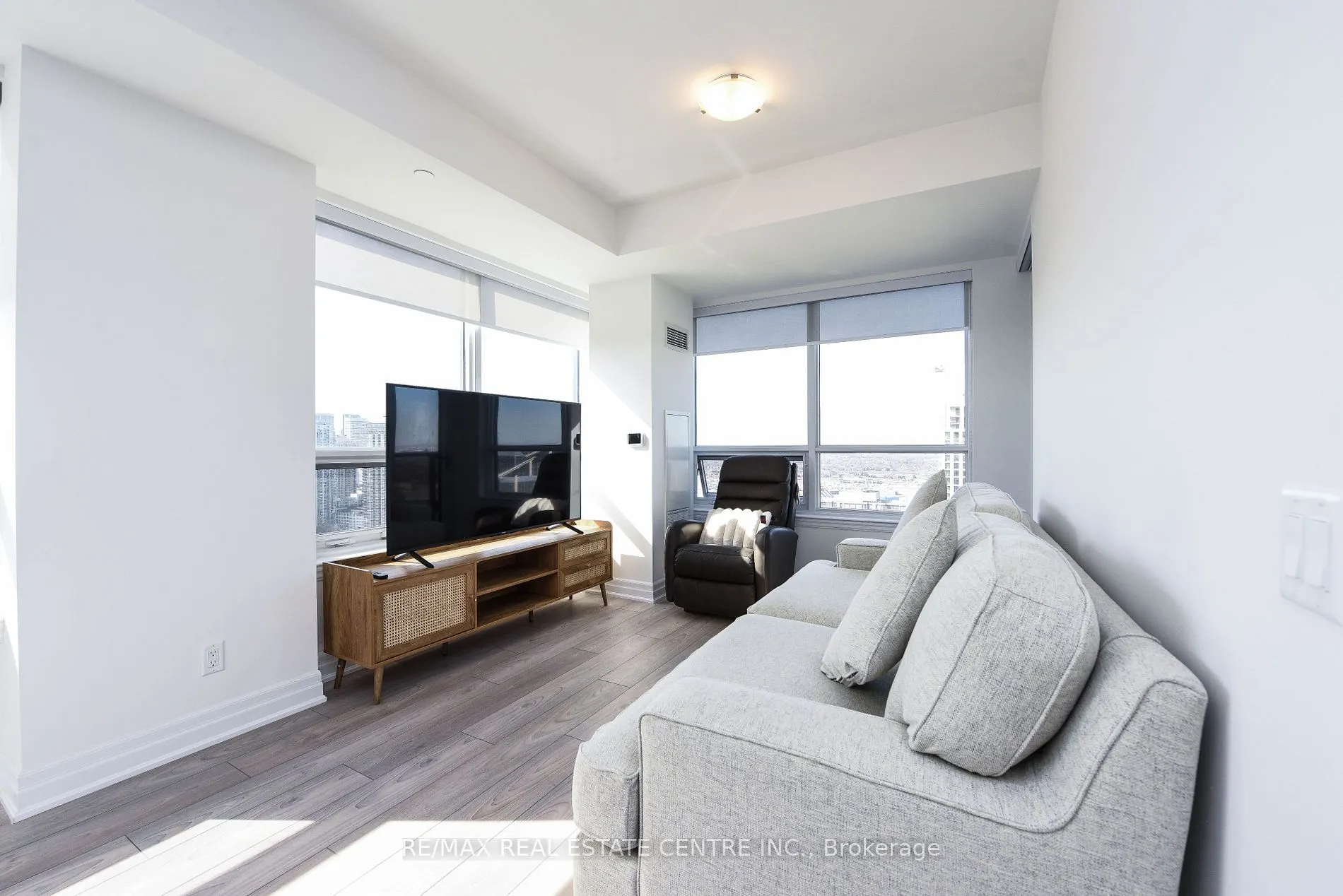 36 Elm Dr W, #3209