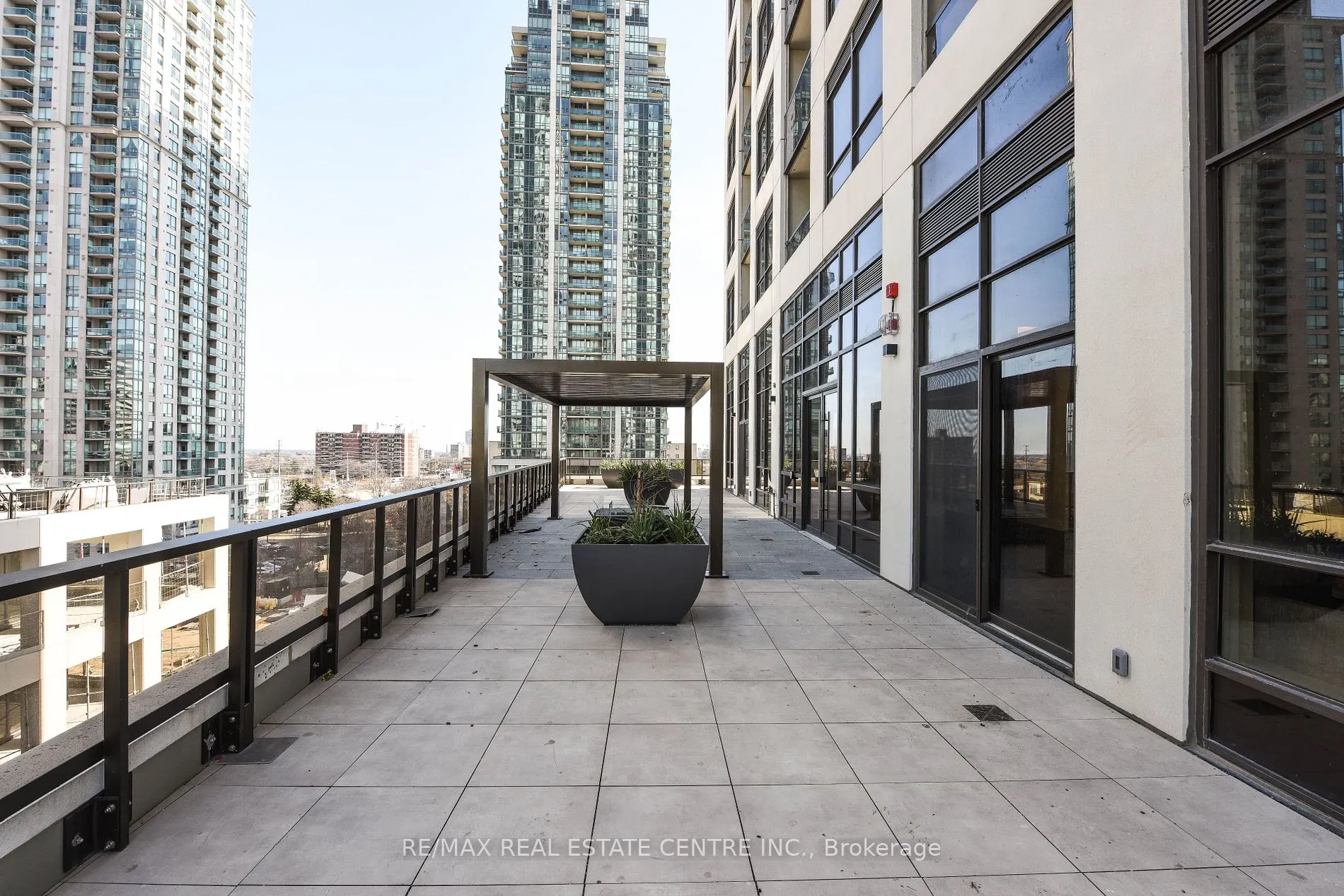 36 Elm Dr W, #3209
