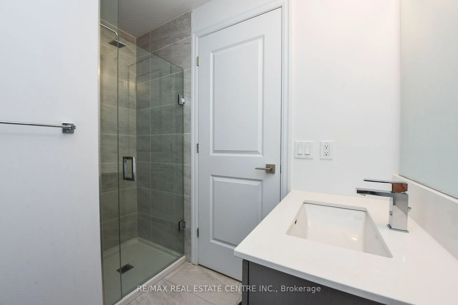 36 Elm Dr W, #3209