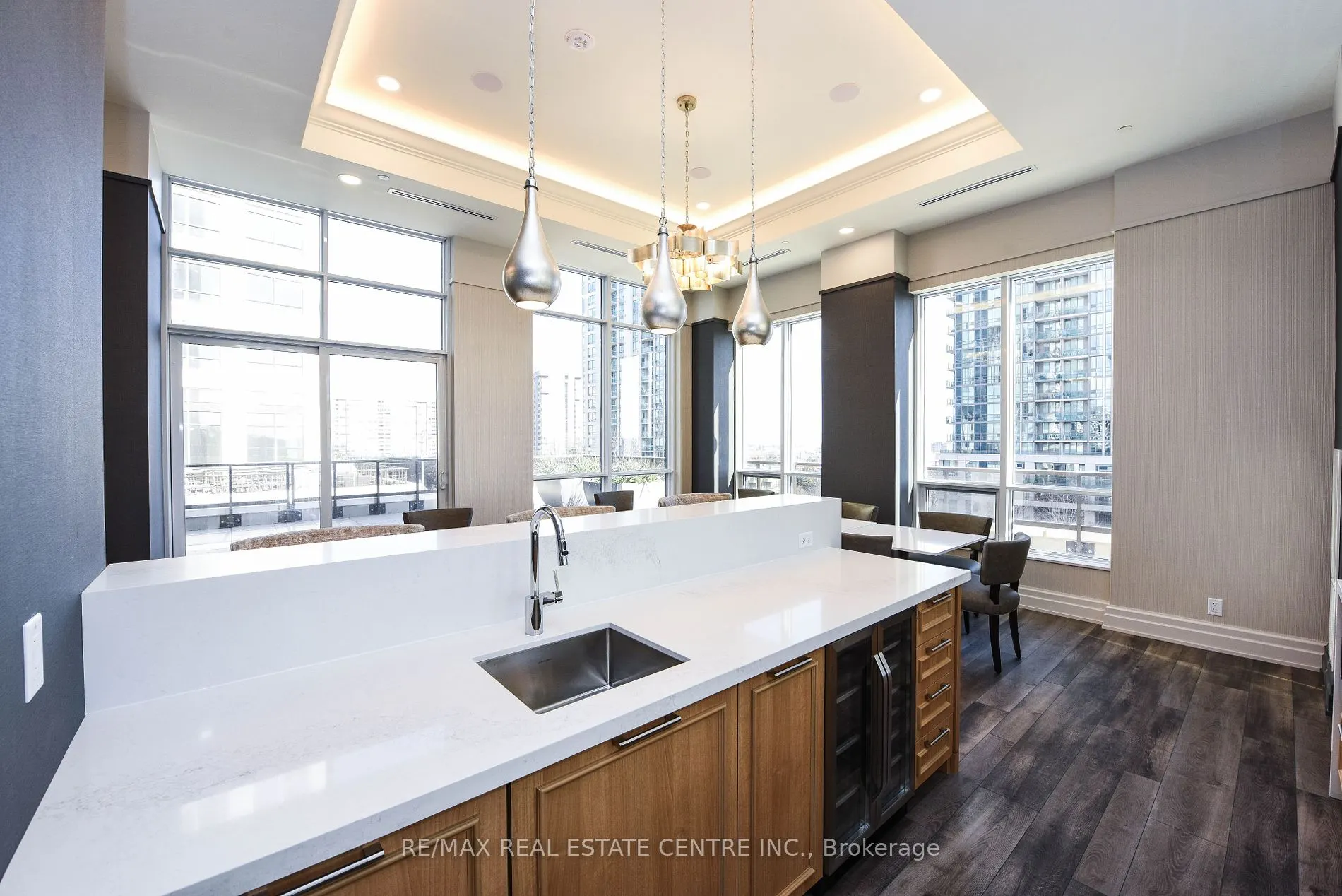 36 Elm Dr W, #3209