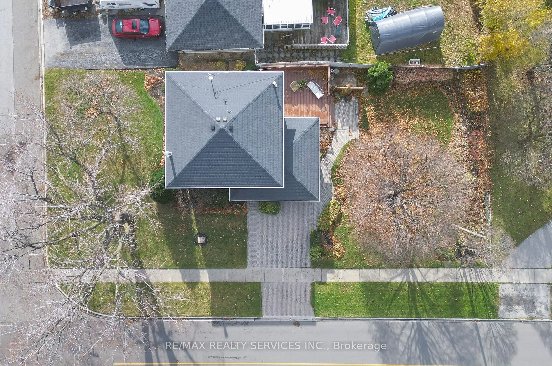 47 Durham Cres