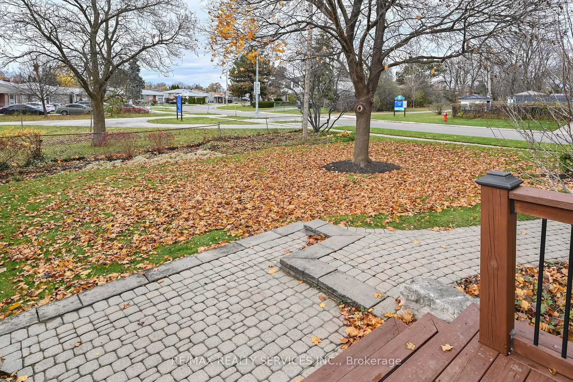 47 Durham Cres
