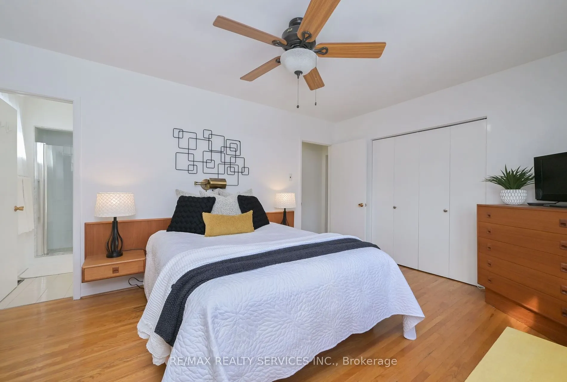 47 Durham Cres