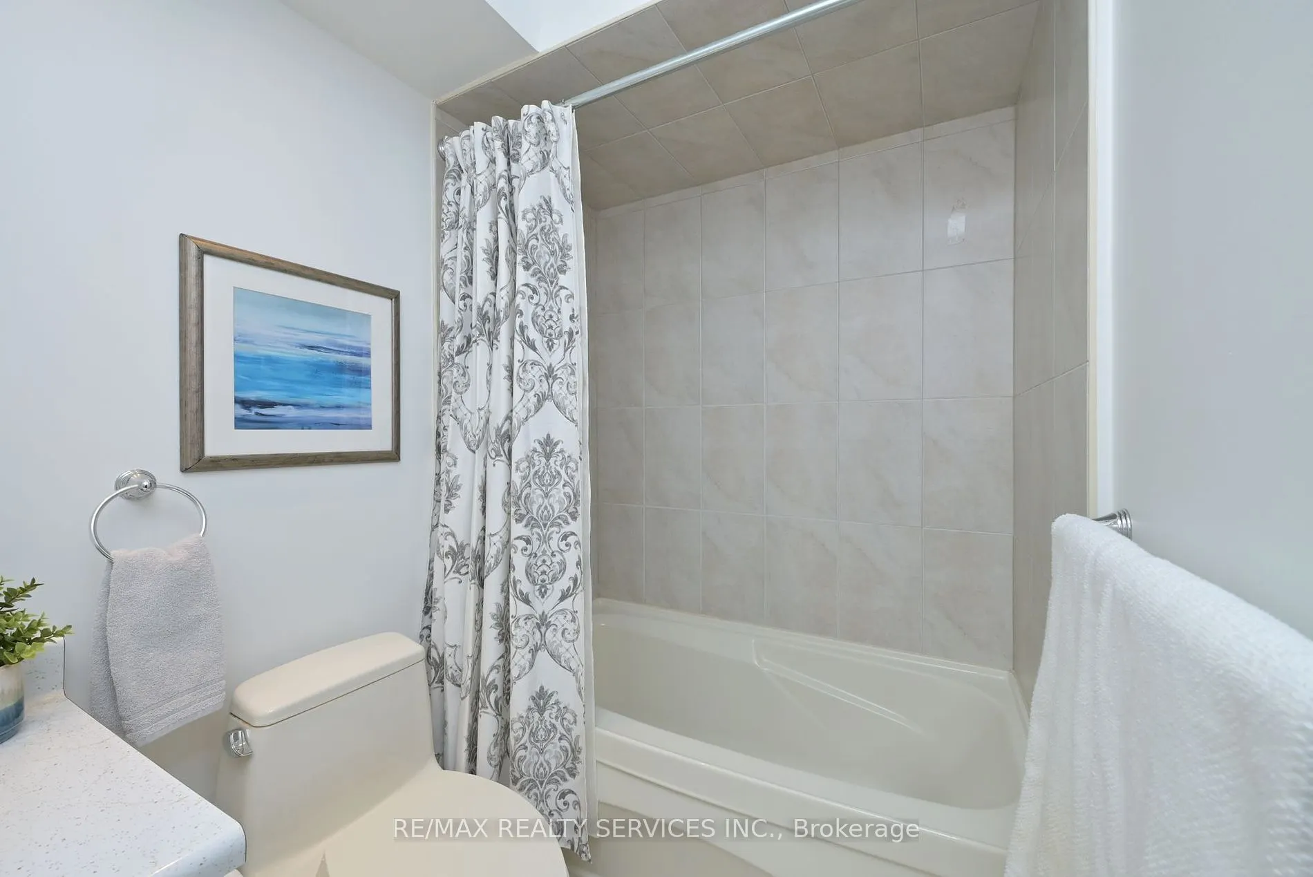 47 Durham Cres