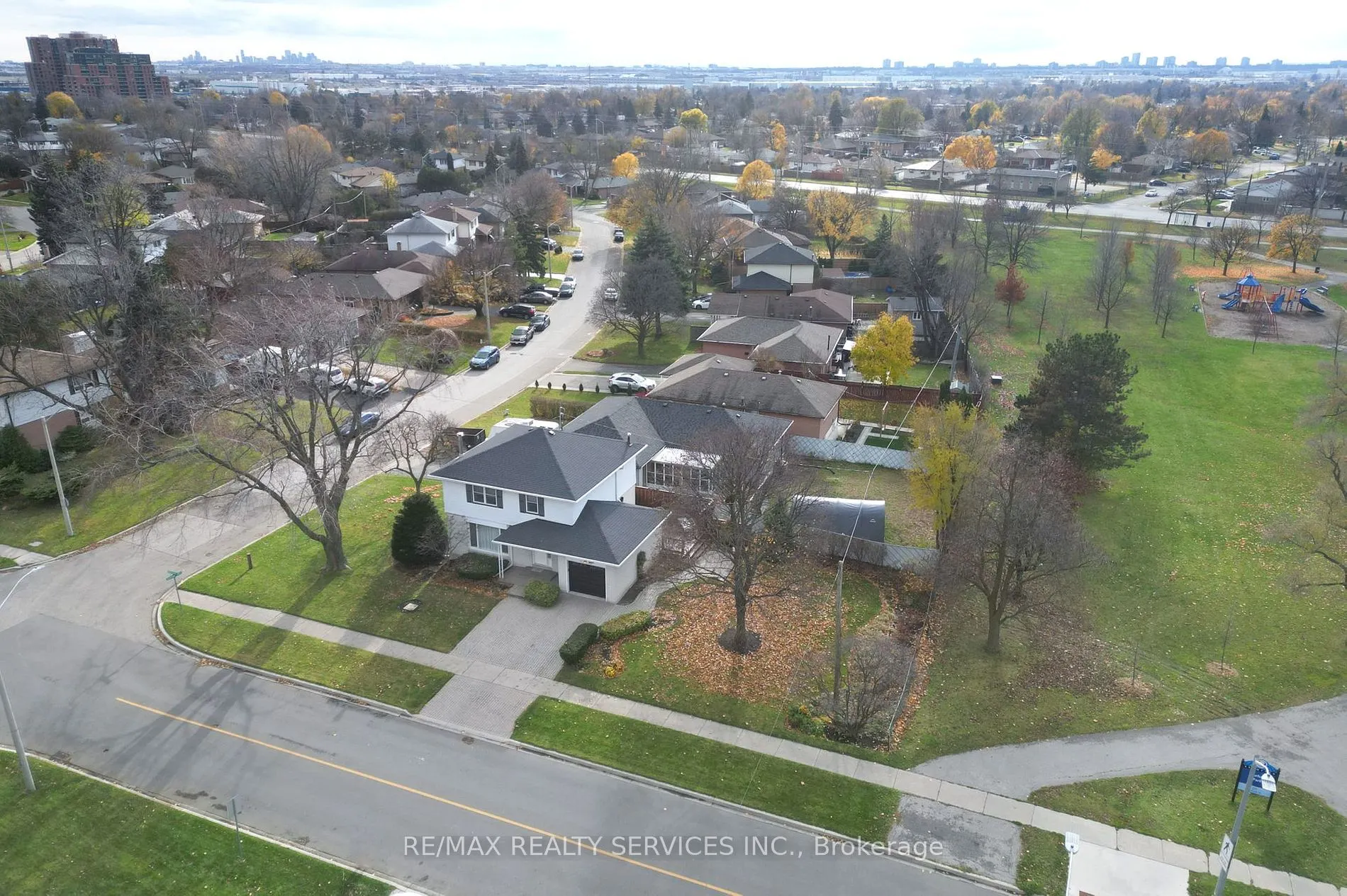 47 Durham Cres