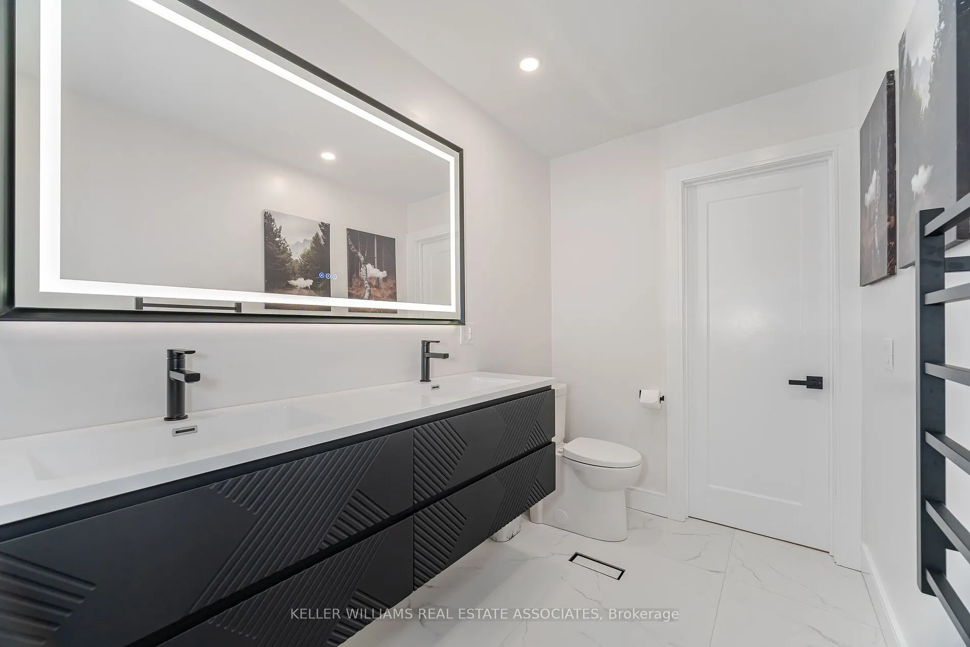 57 King St S