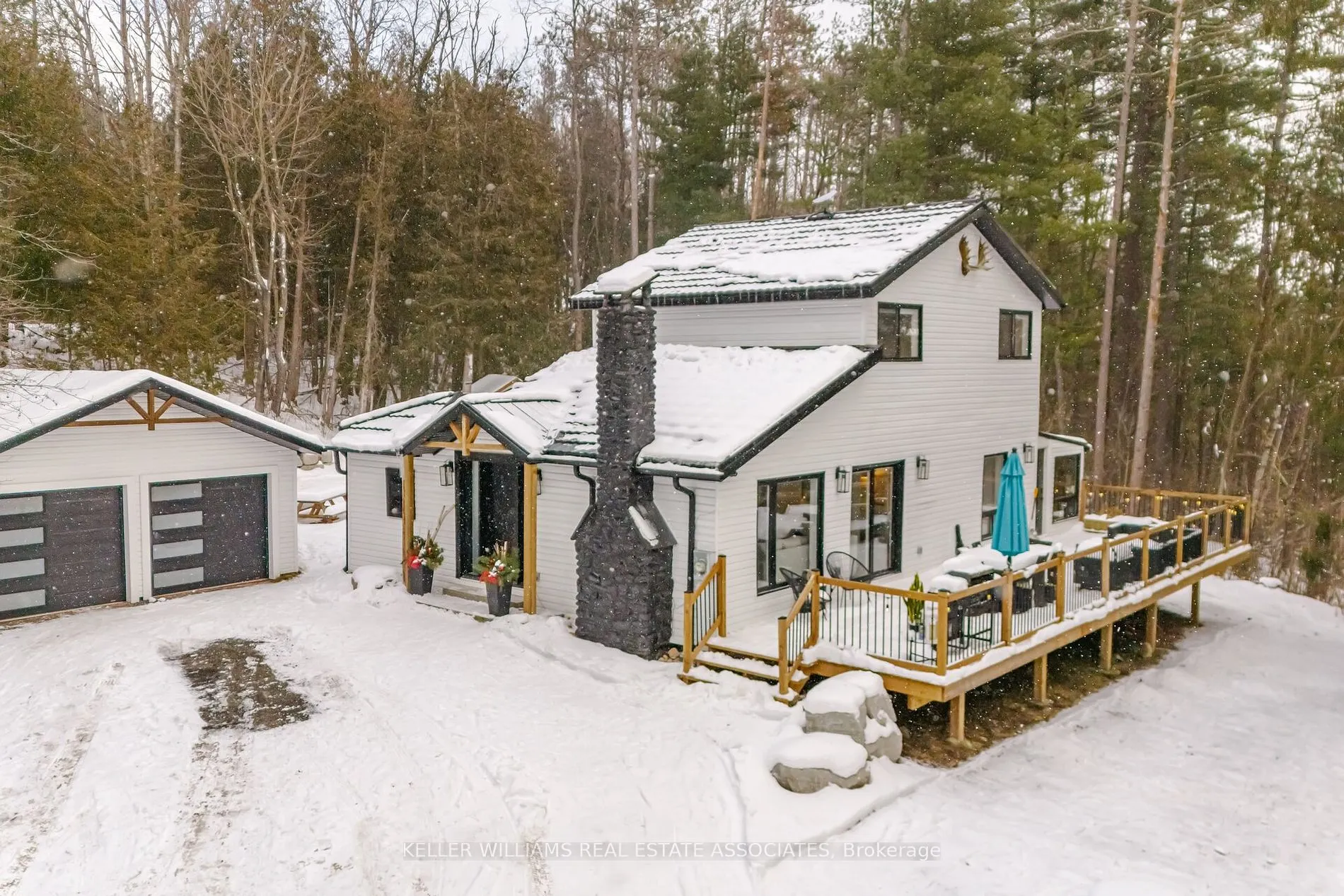 57 King St S