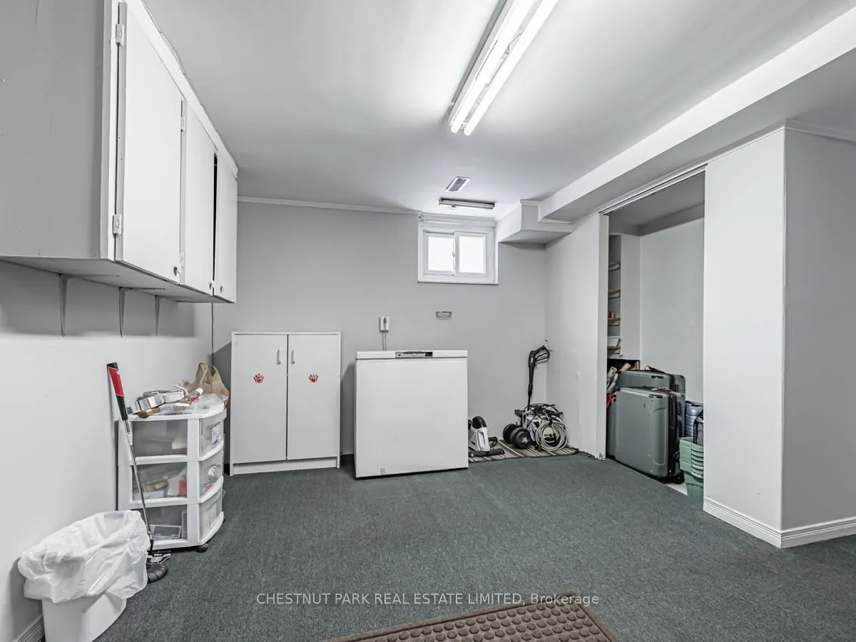 207 Pellatt Ave