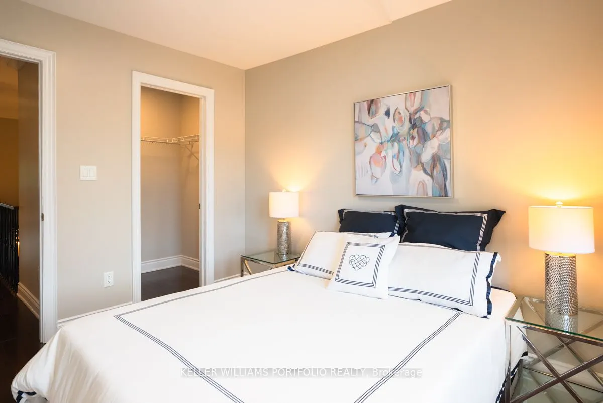 3122 Cardross Crt