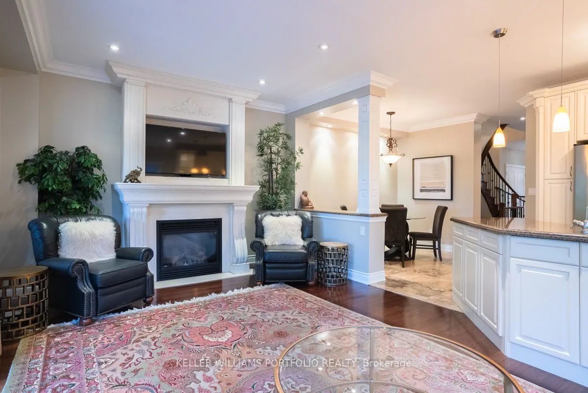 3122 Cardross Crt