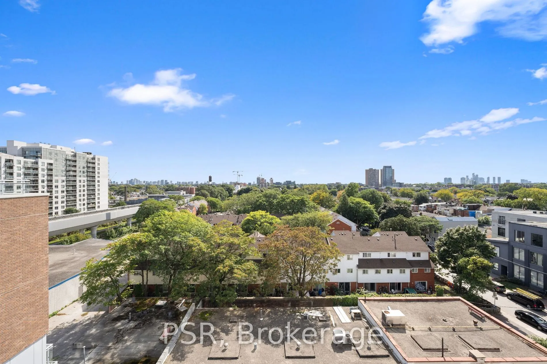 299 Campbell Ave, #819