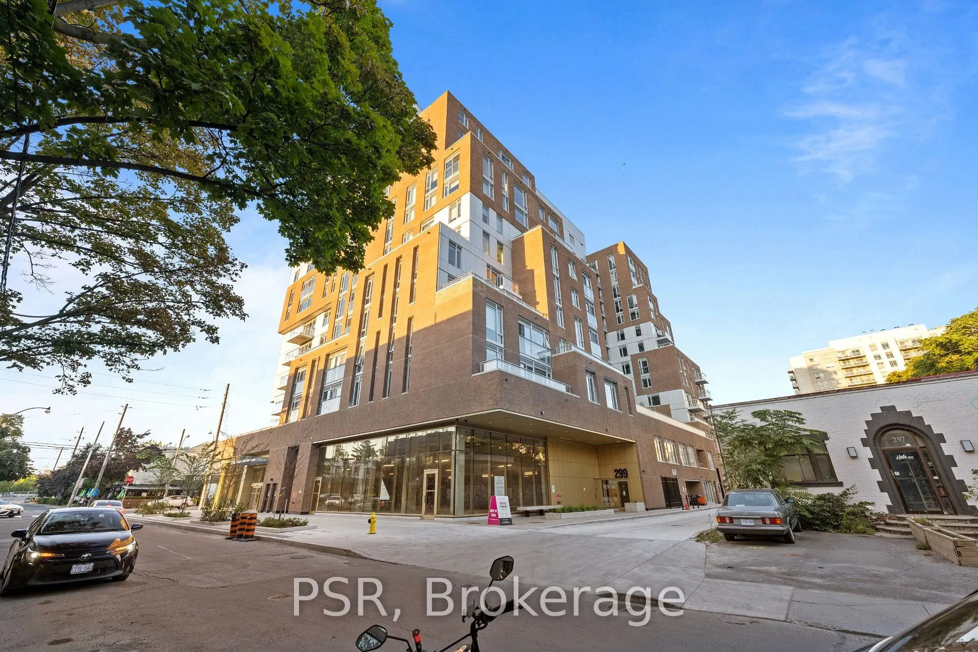 299 Campbell Ave, #819