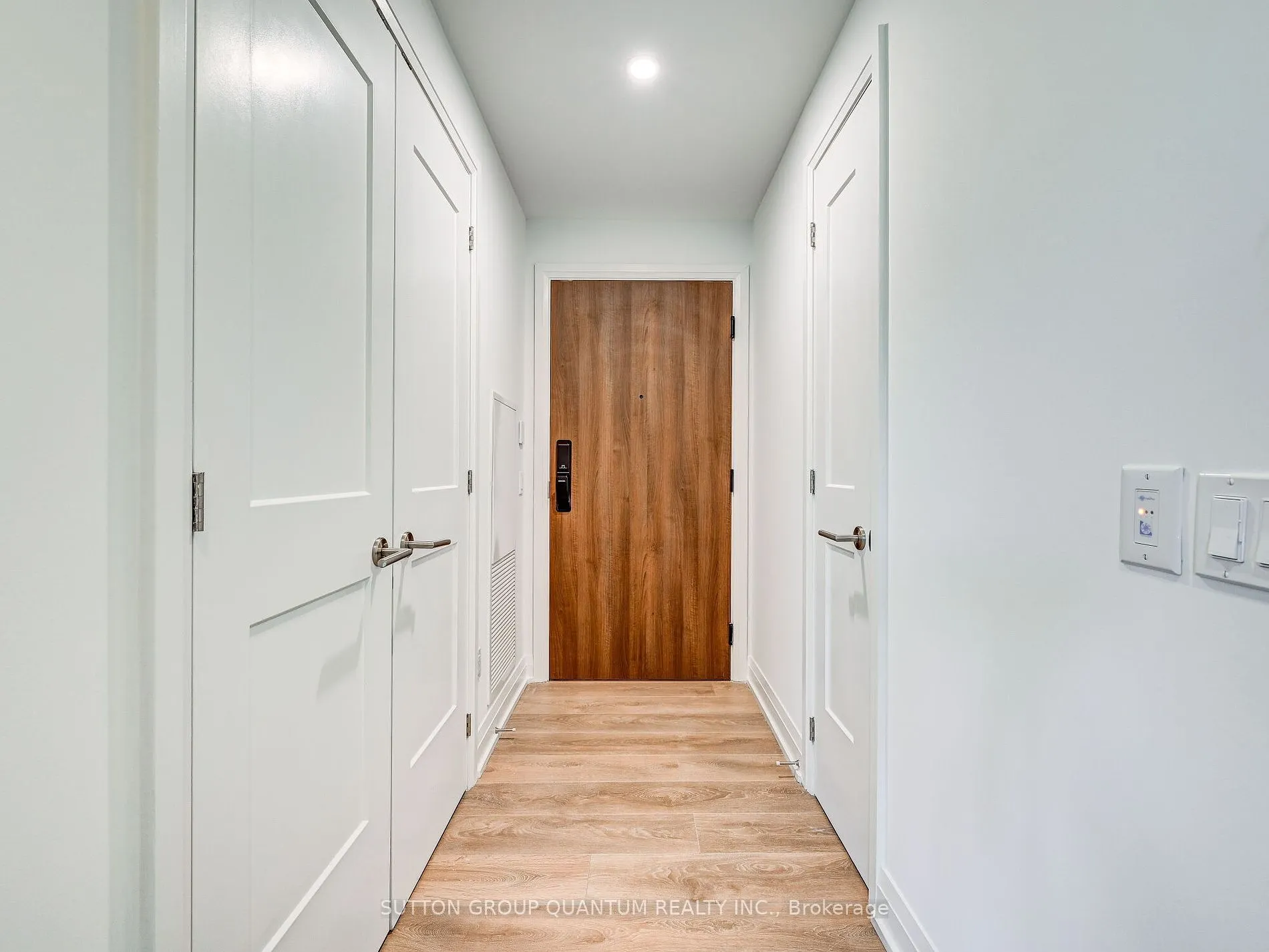 21 Park St E, #501