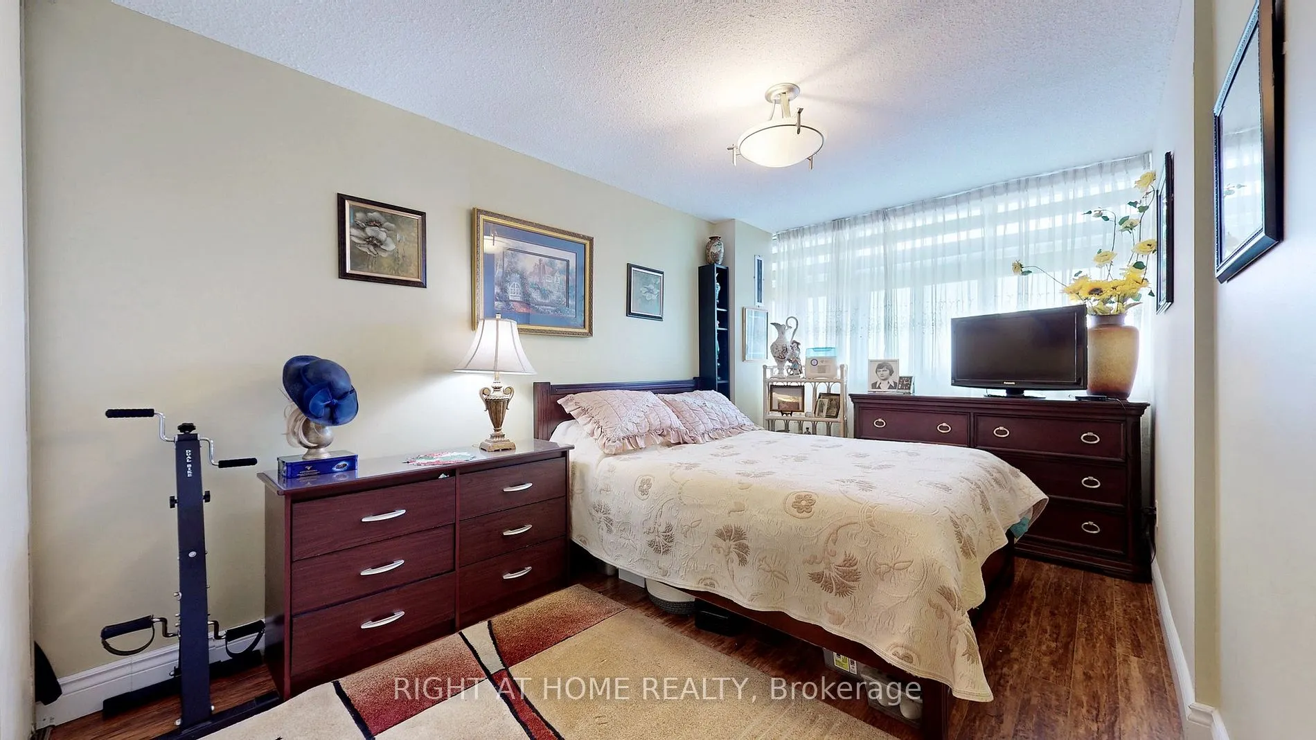 3100 Kirwin Ave, #2001