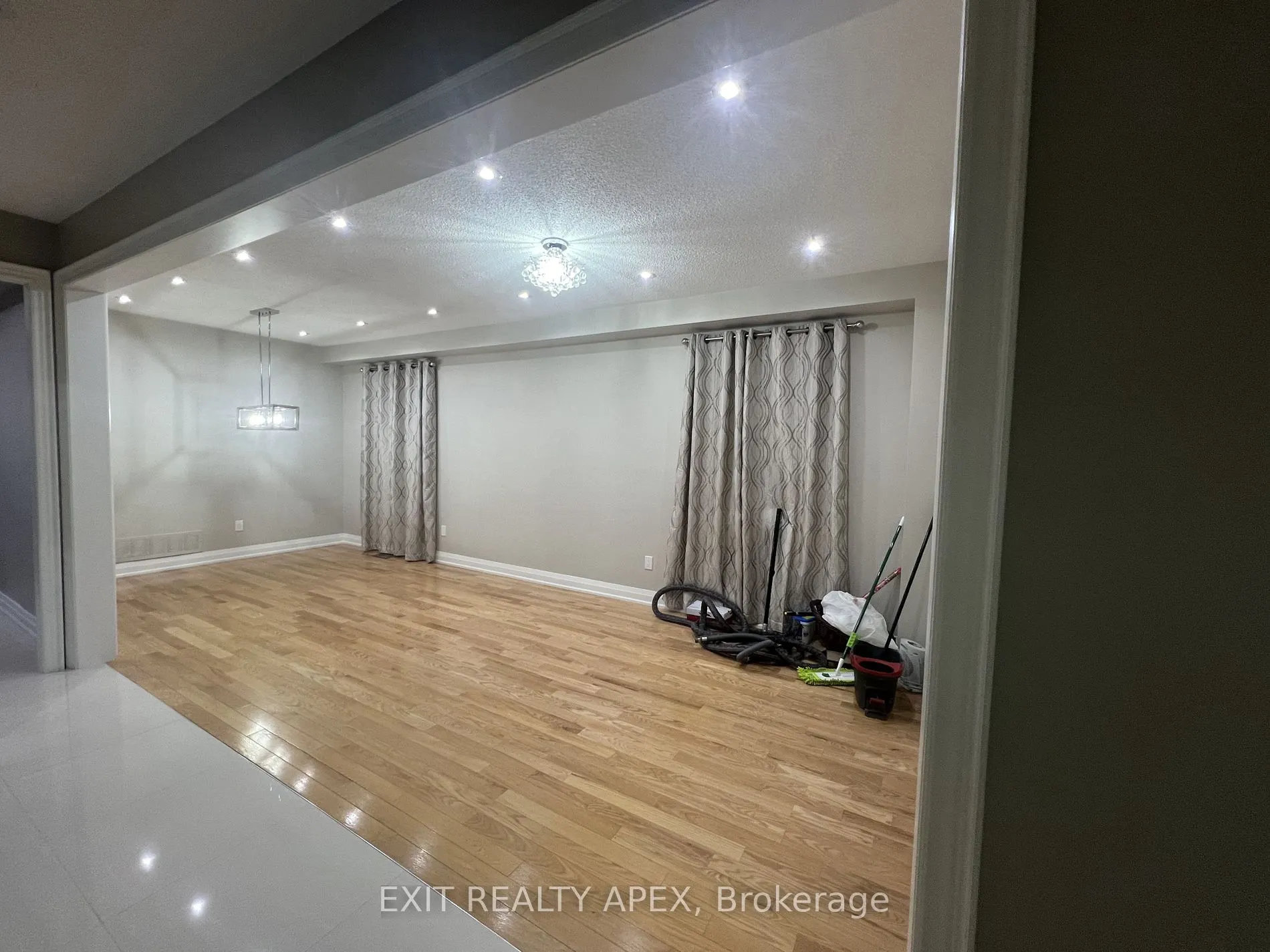 5846 Terrapark Tr W