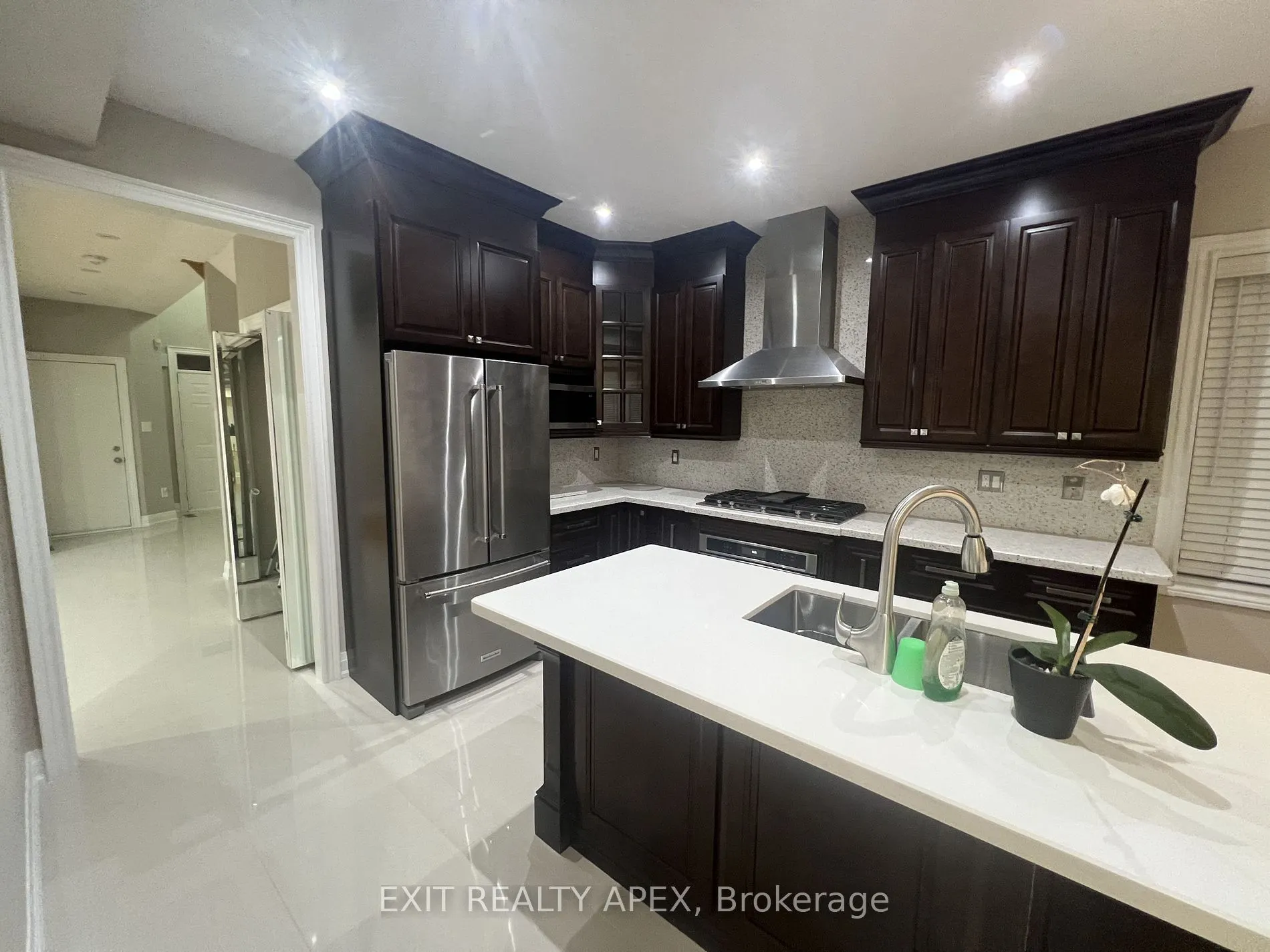 5846 Terrapark Tr W