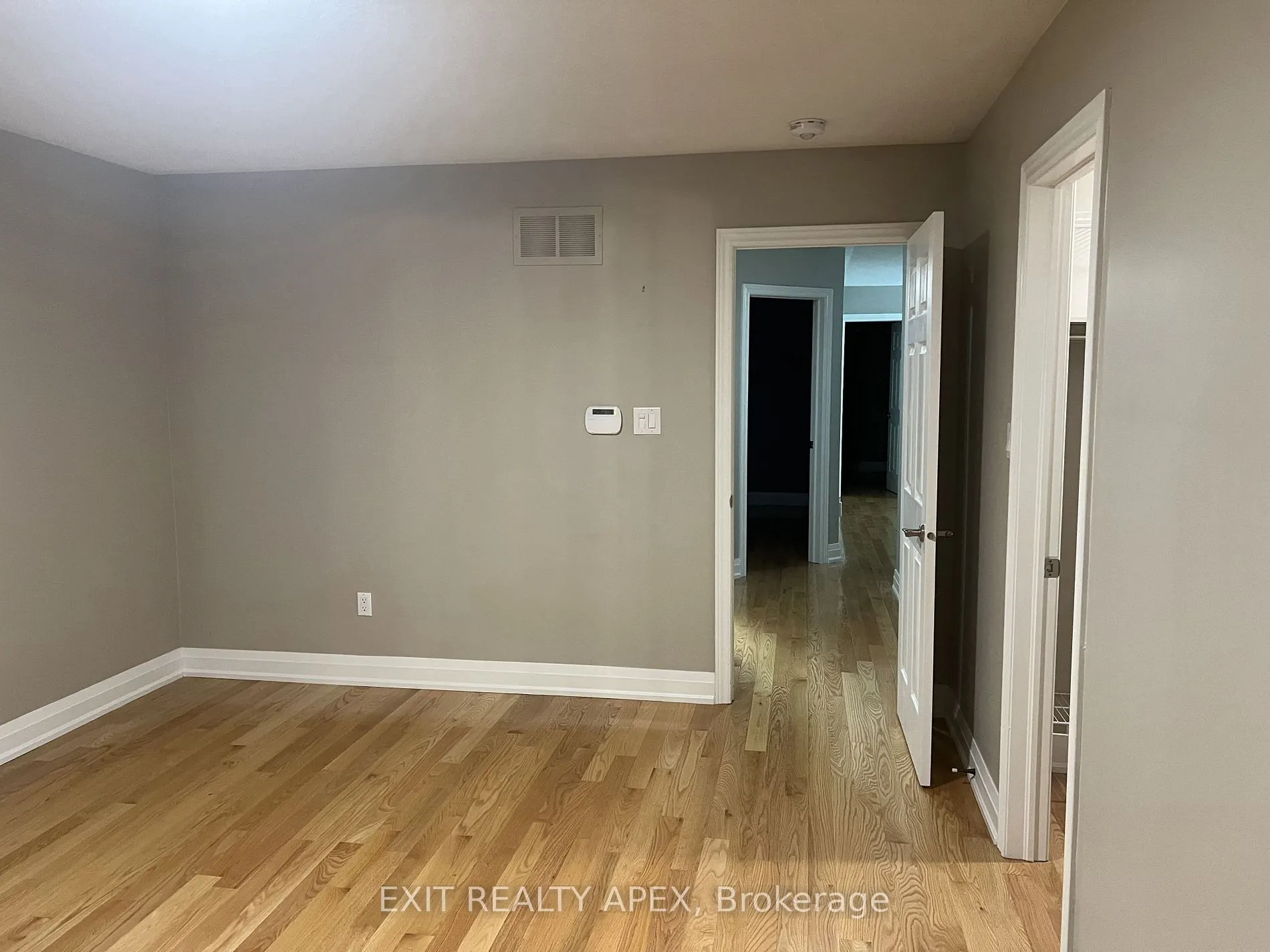 5846 Terrapark Tr W