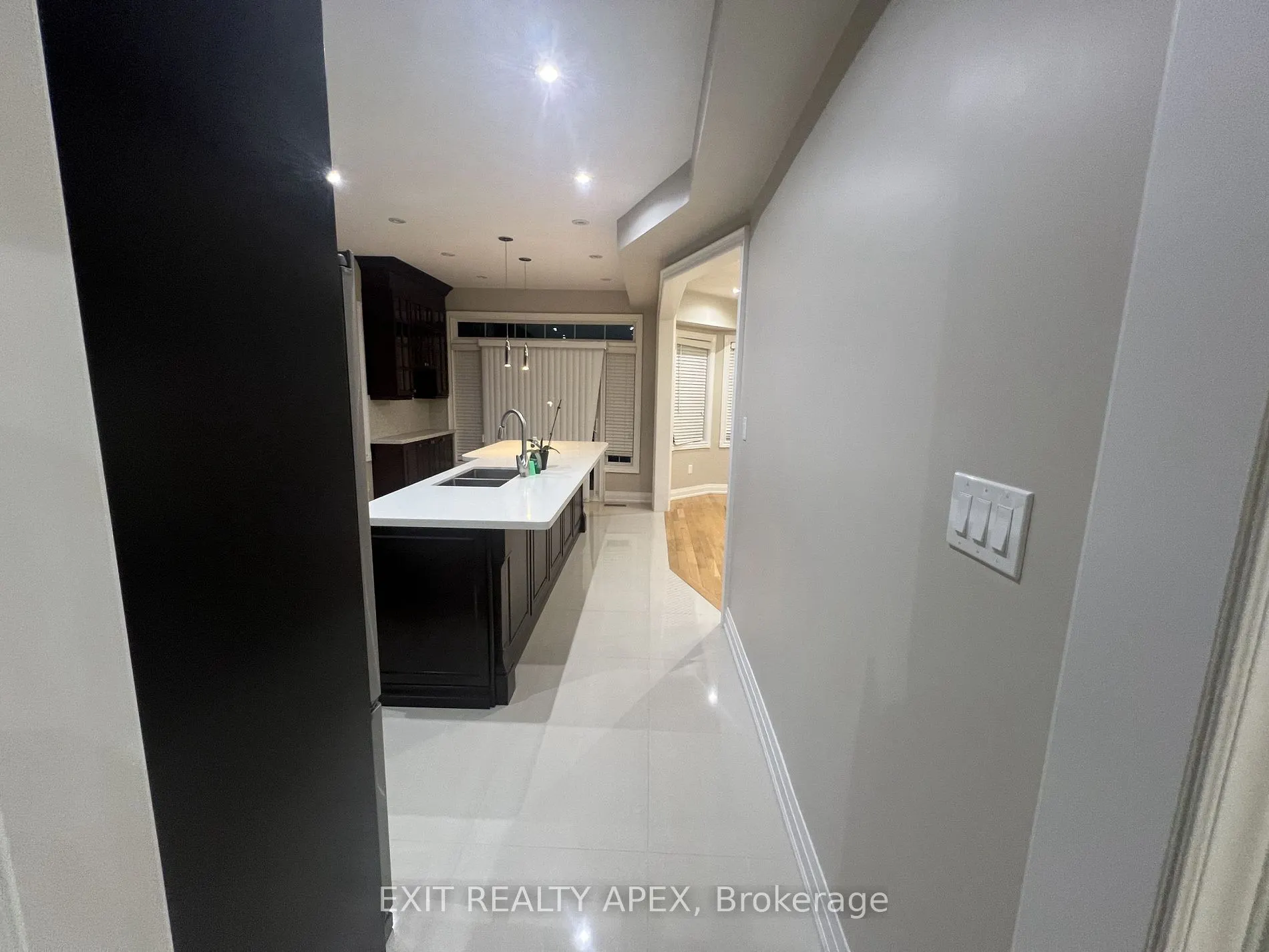 5846 Terrapark Tr W
