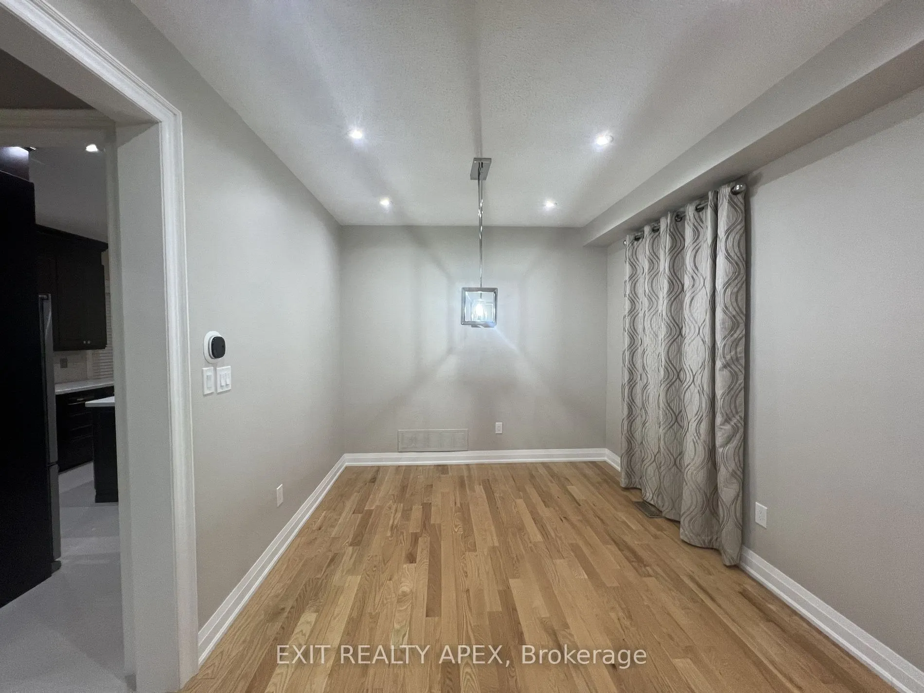 5846 Terrapark Tr W