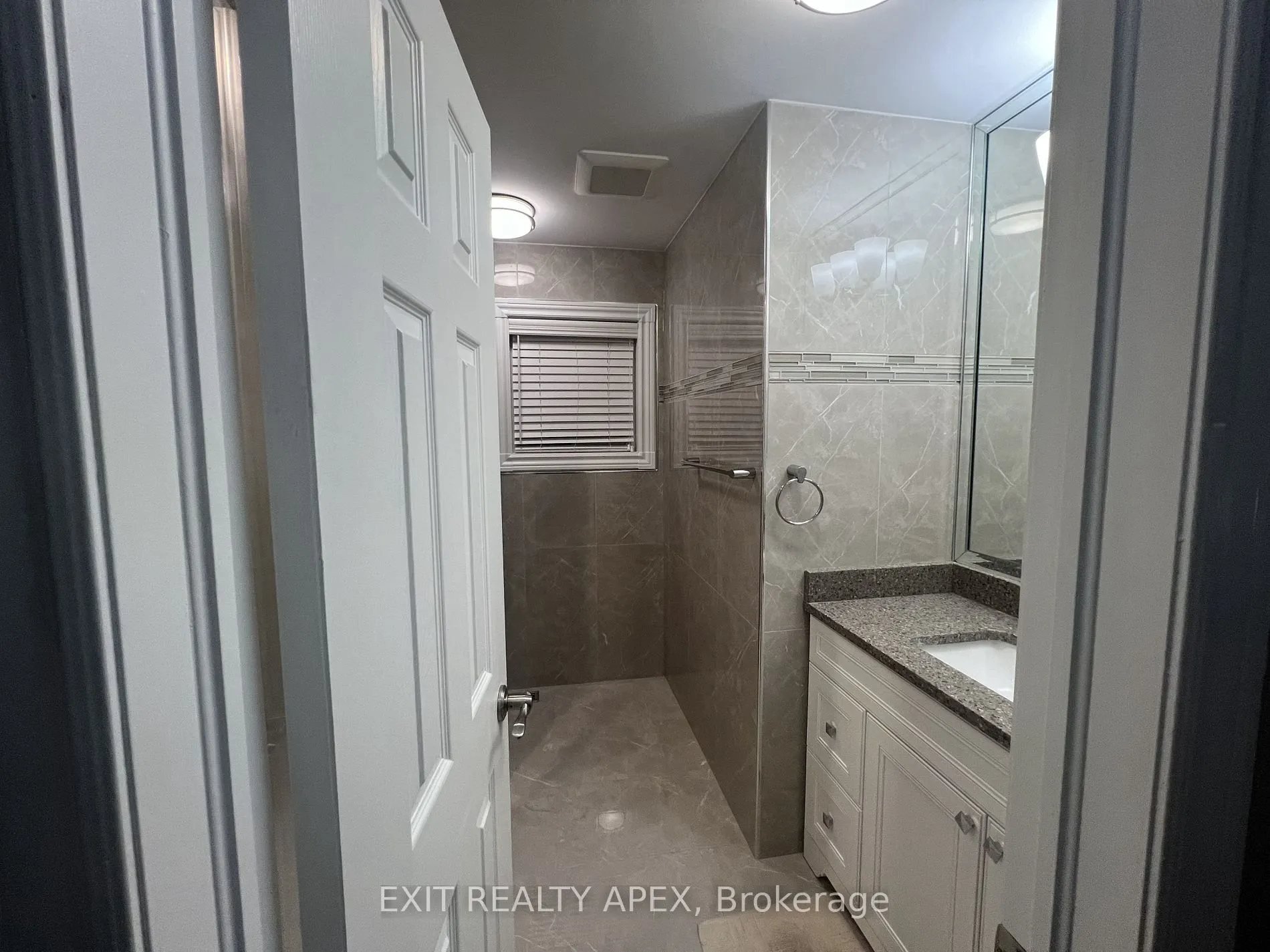5846 Terrapark Tr W