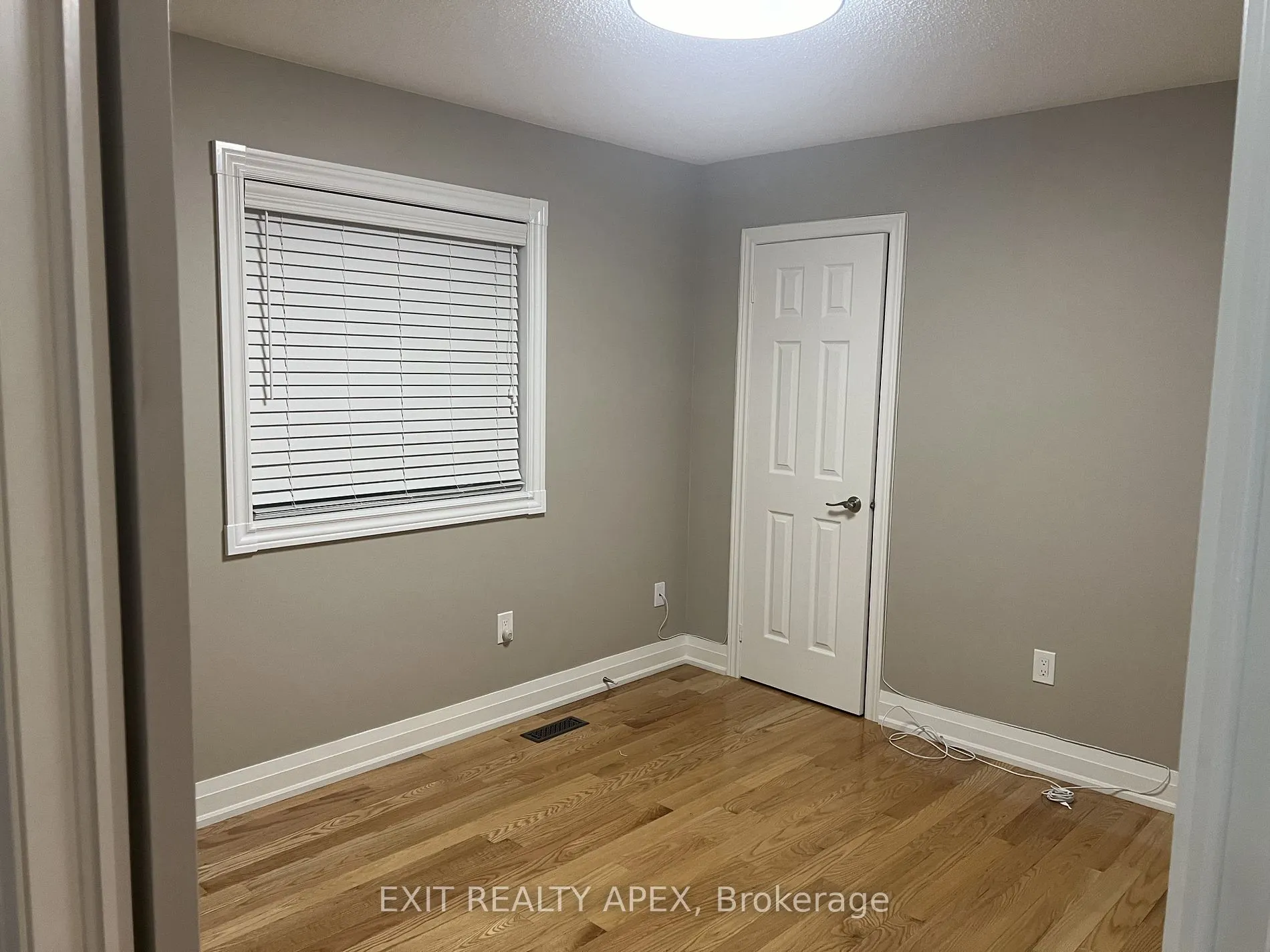 5846 Terrapark Tr W
