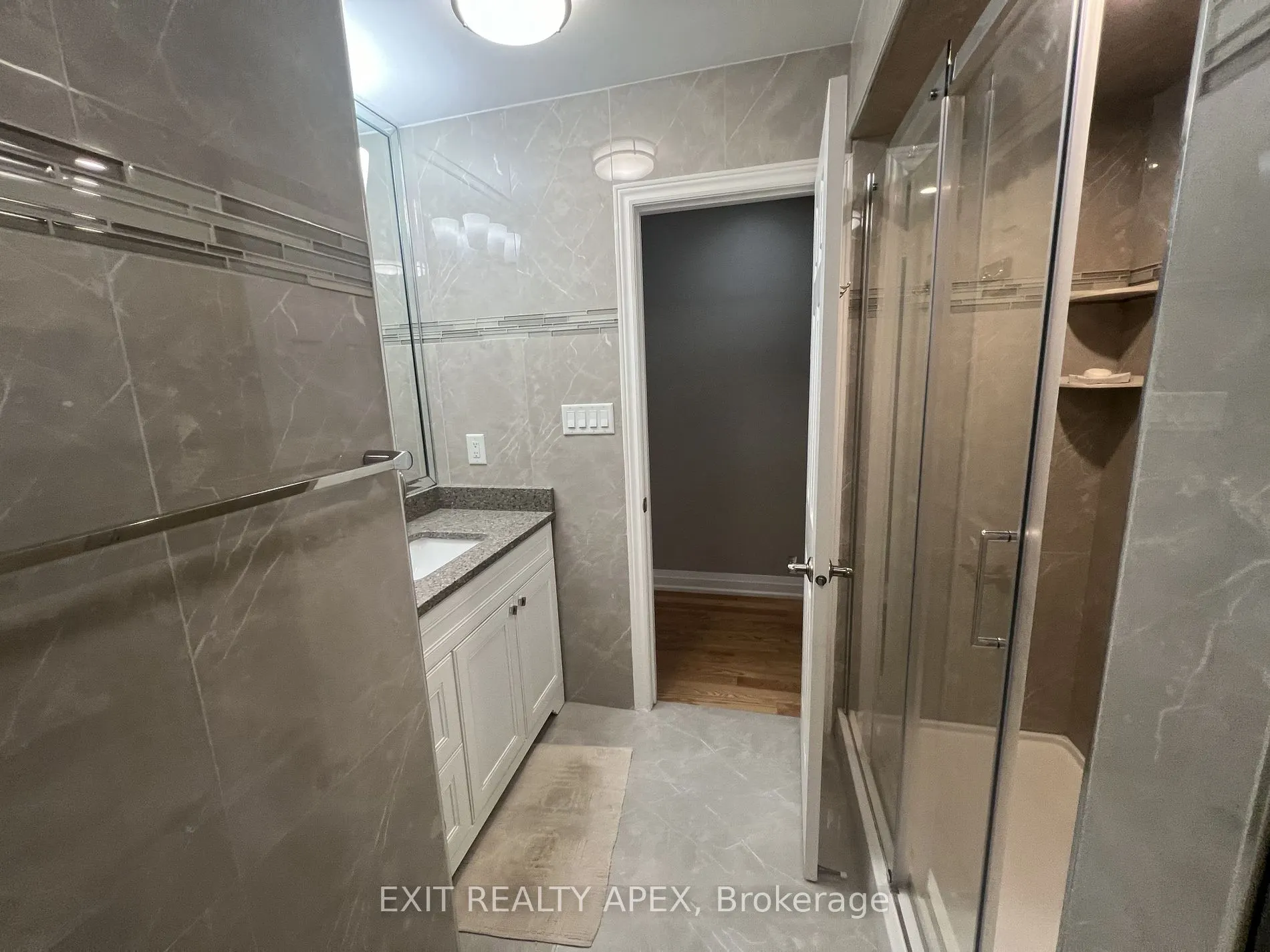 5846 Terrapark Tr W