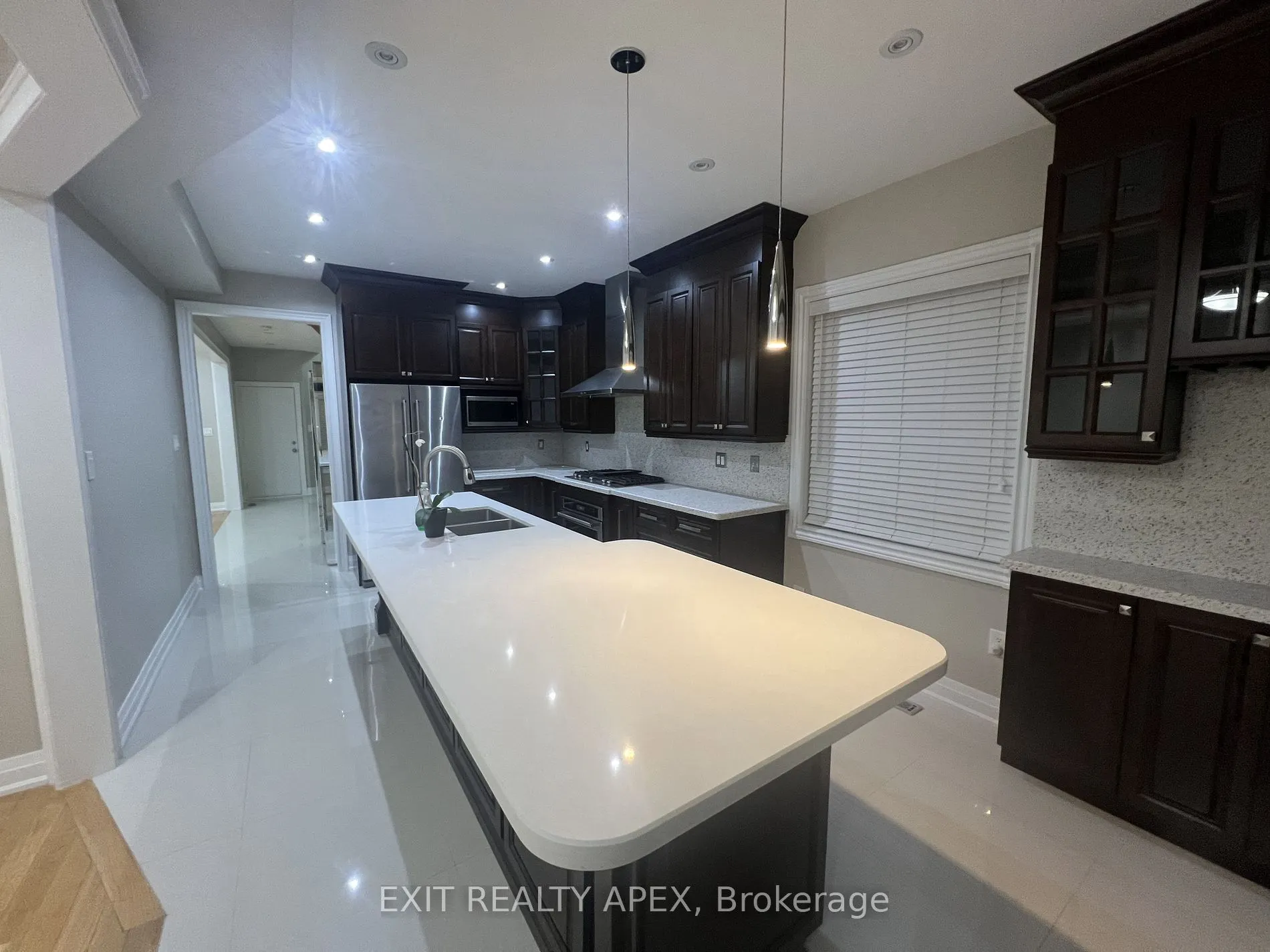 5846 Terrapark Tr W
