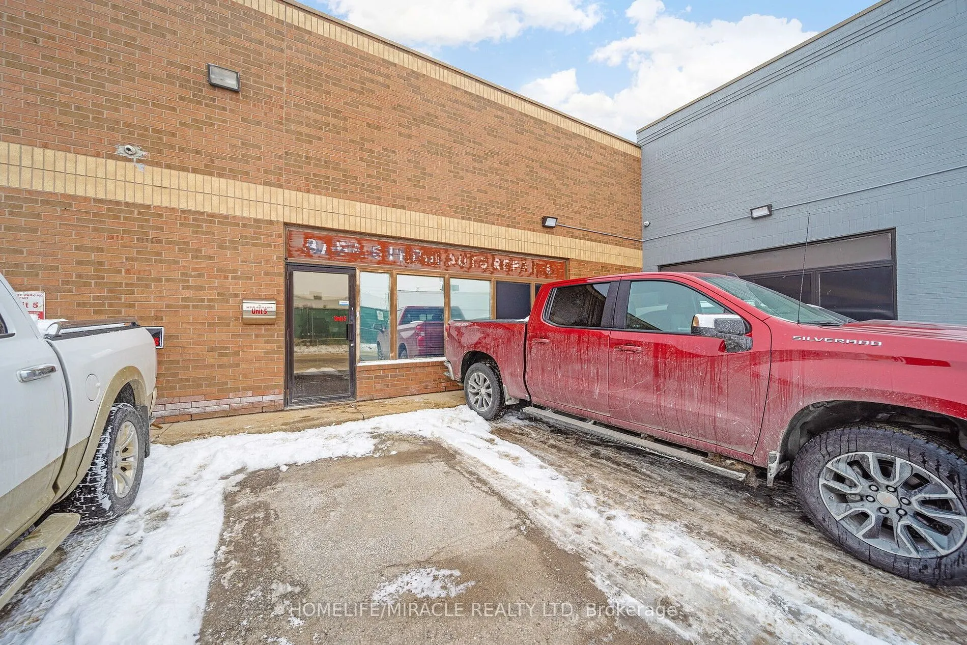 116 Orenda Road, #5