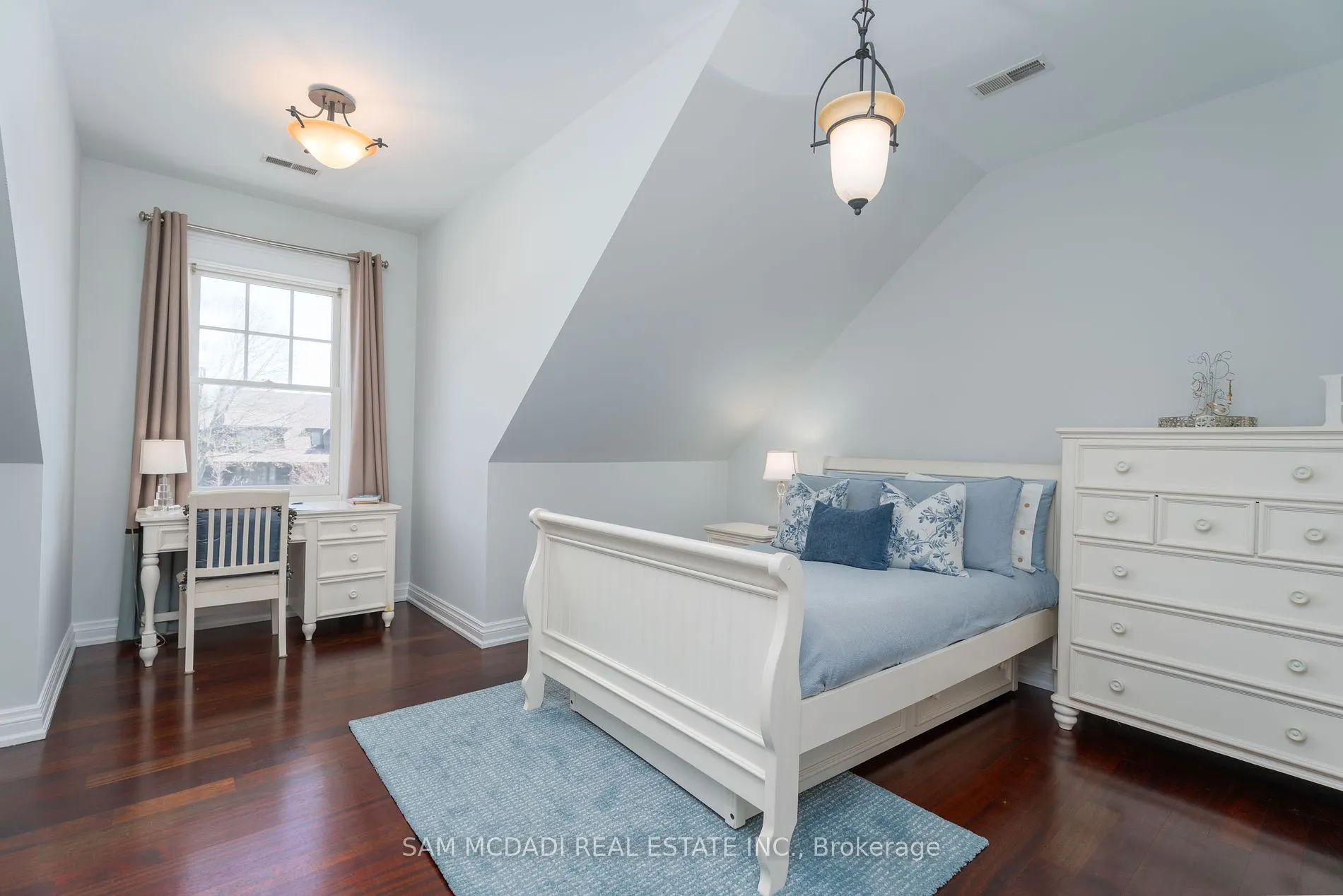 80 Cox Dr