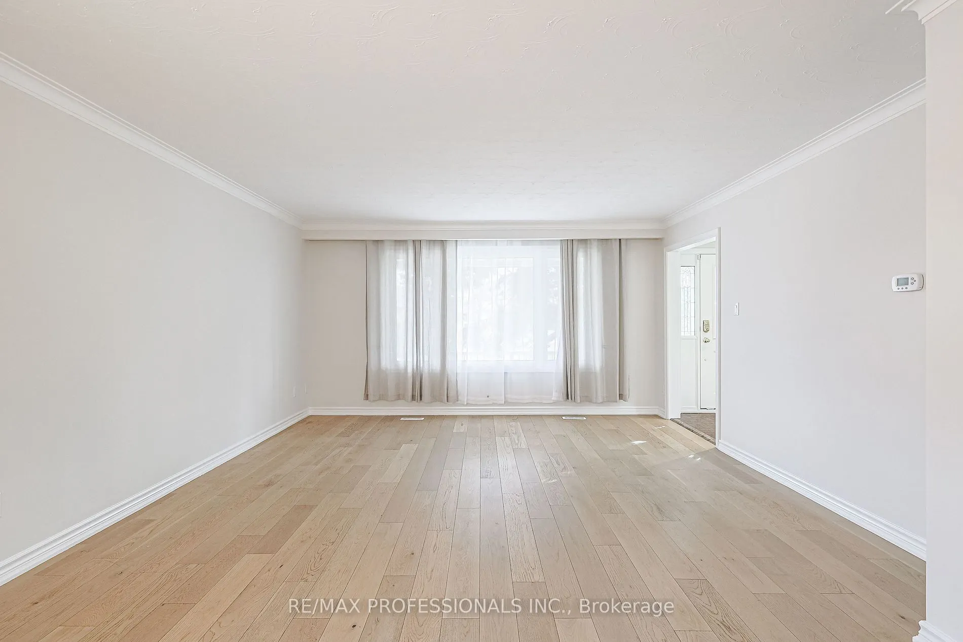 18 West Wareside Rd