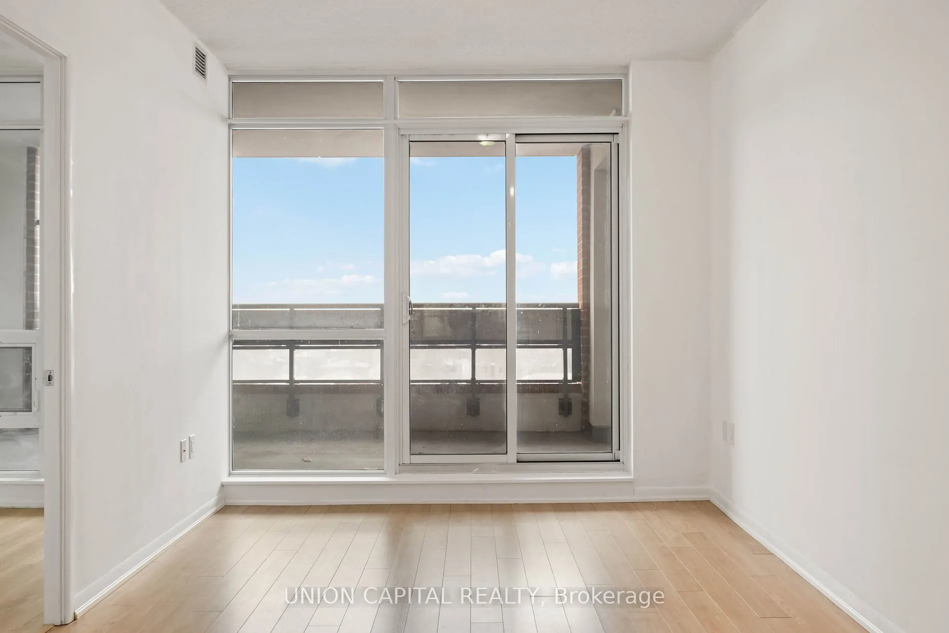 800 Lawrence Ave W, #613