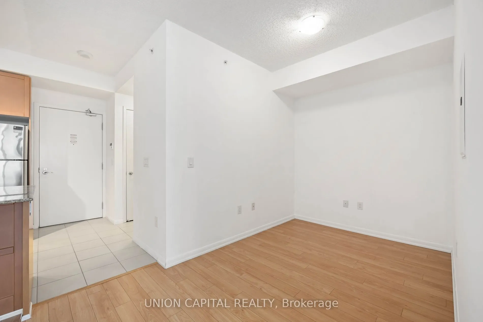 800 Lawrence Ave W, #613
