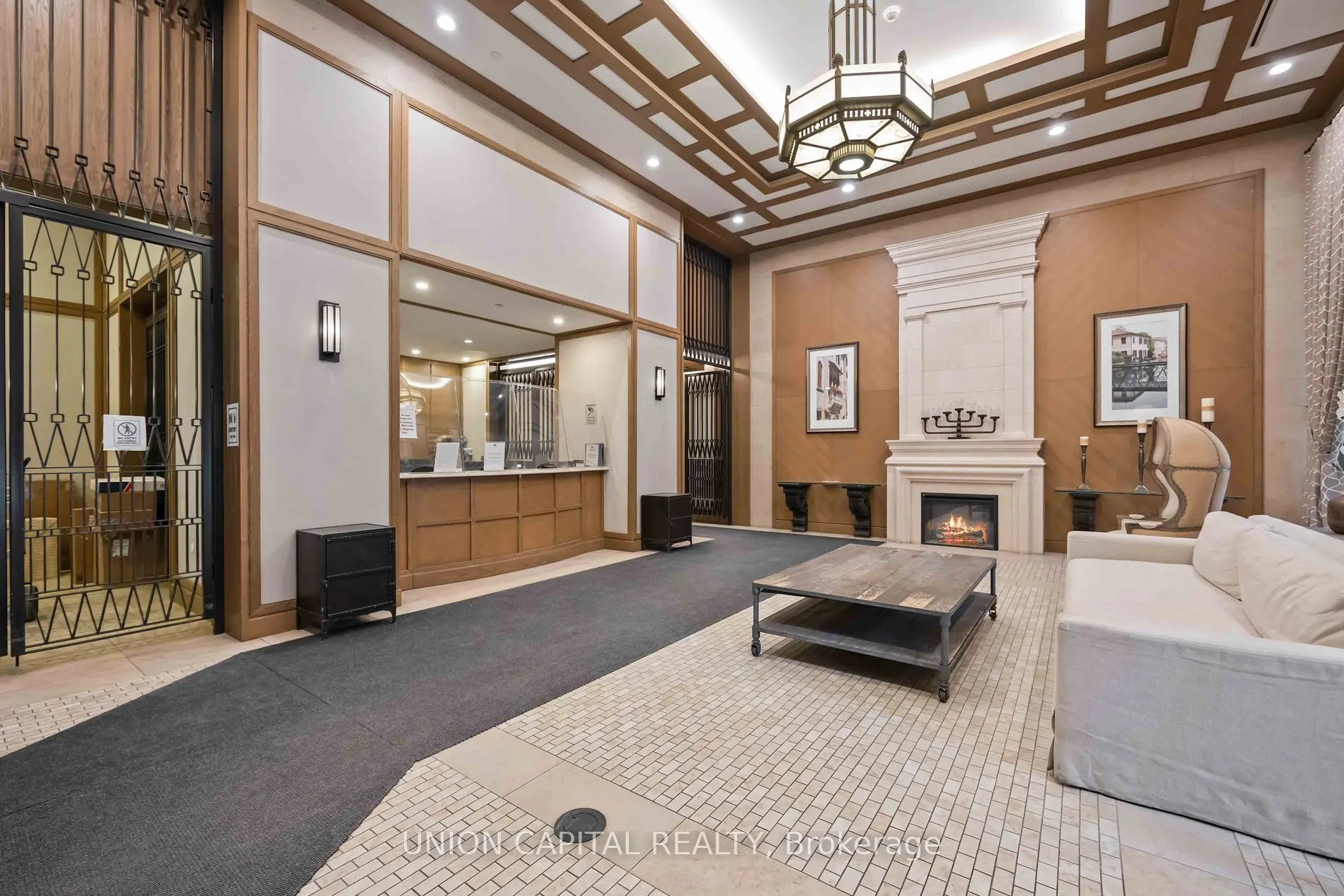 800 Lawrence Ave W, #613