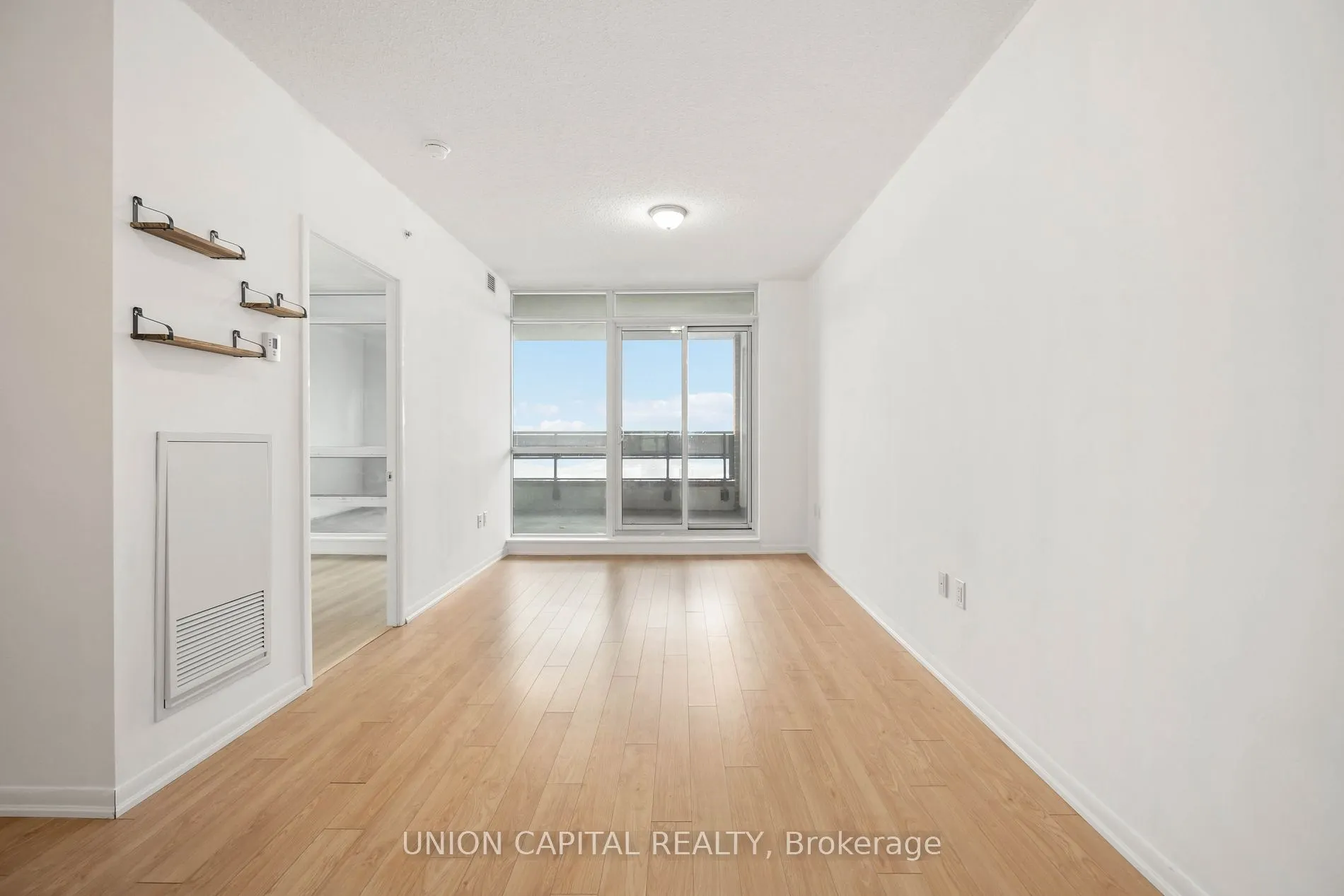 800 Lawrence Ave W, #613