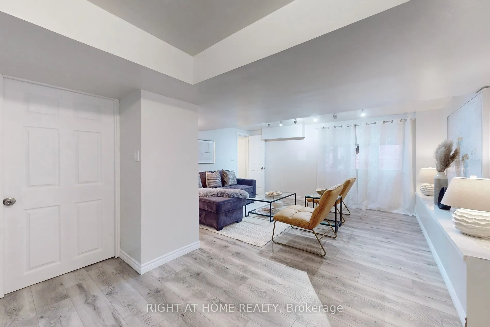 35 Oliana Way