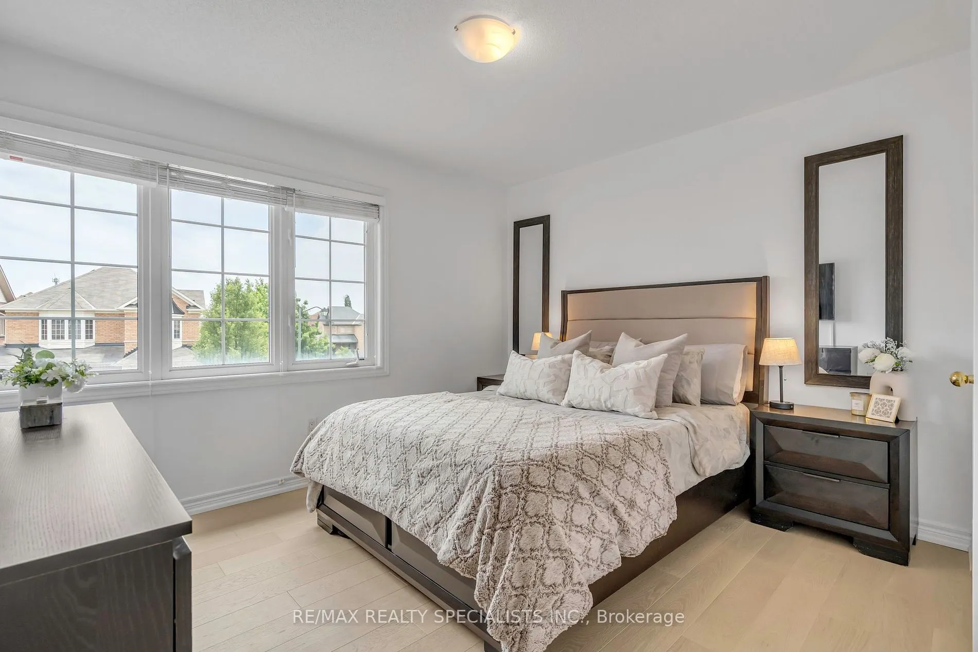 192 Giddings Cres