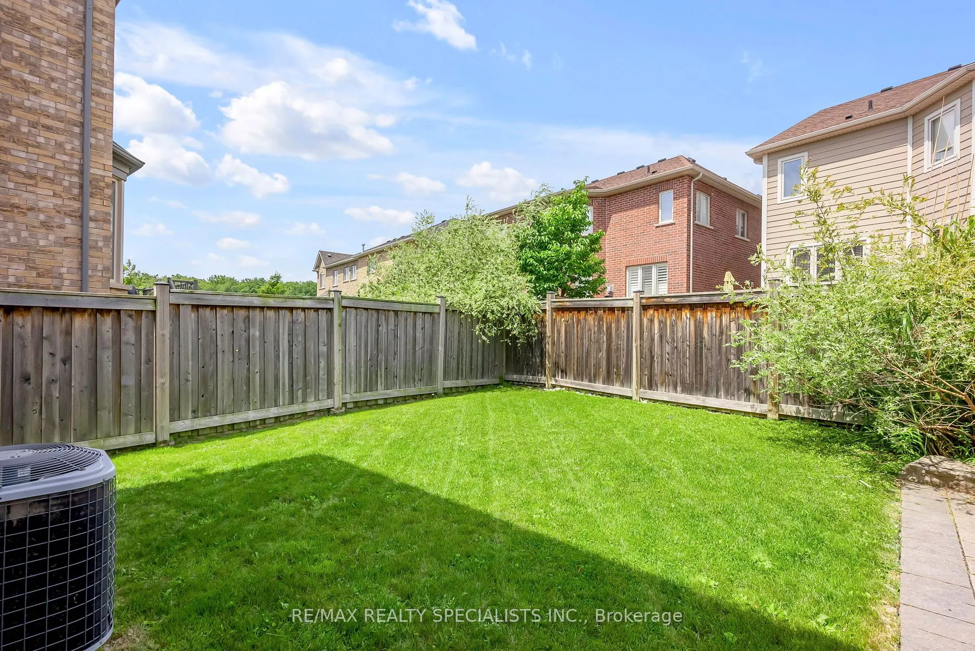 192 Giddings Cres