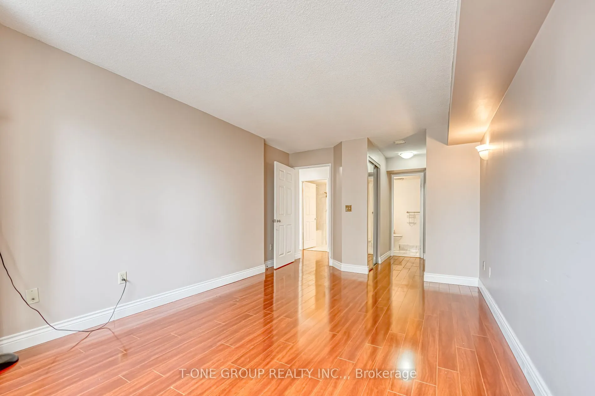 335 Webb Dr, #1109
