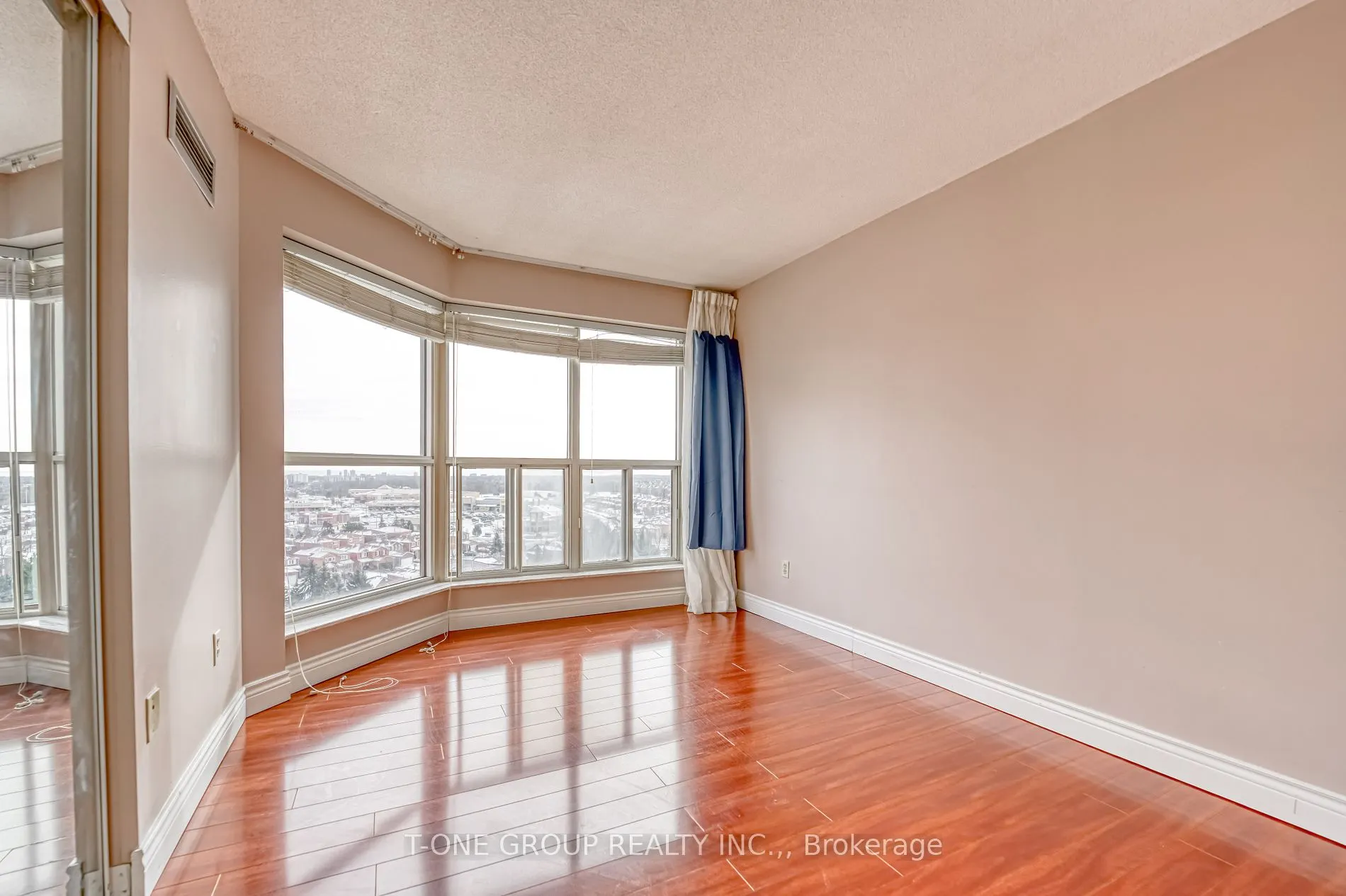 335 Webb Dr, #1109