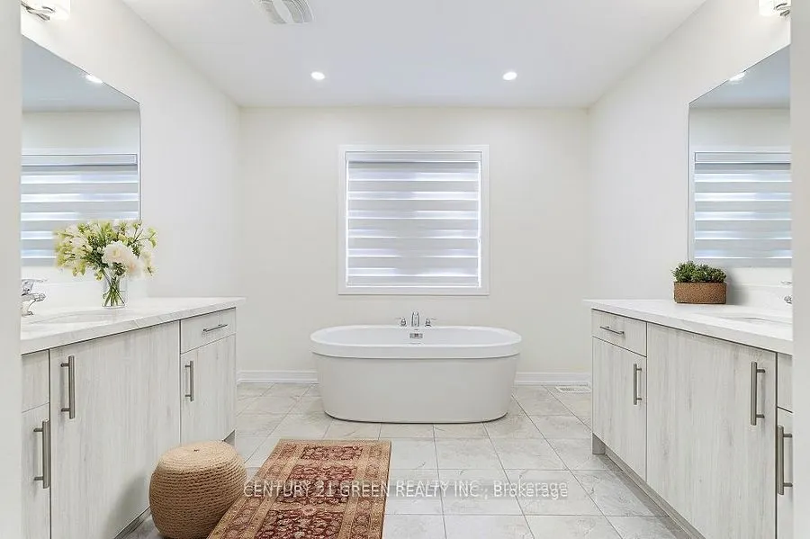 1535 Wellwood Terr