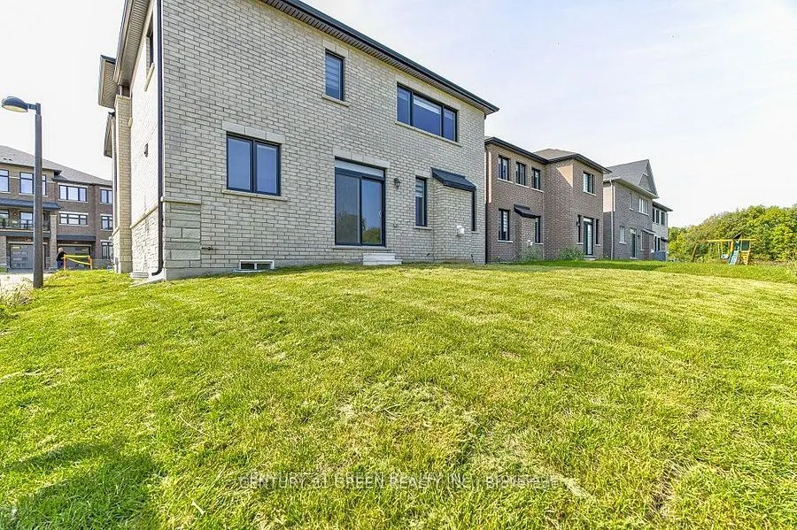 1535 Wellwood Terr