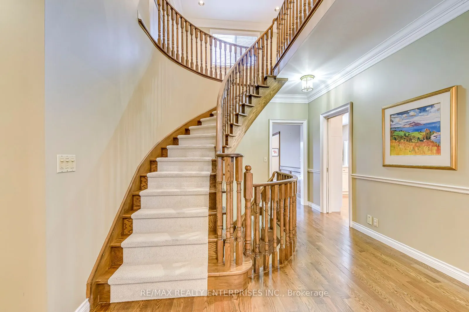 1935 Calgary Crt
