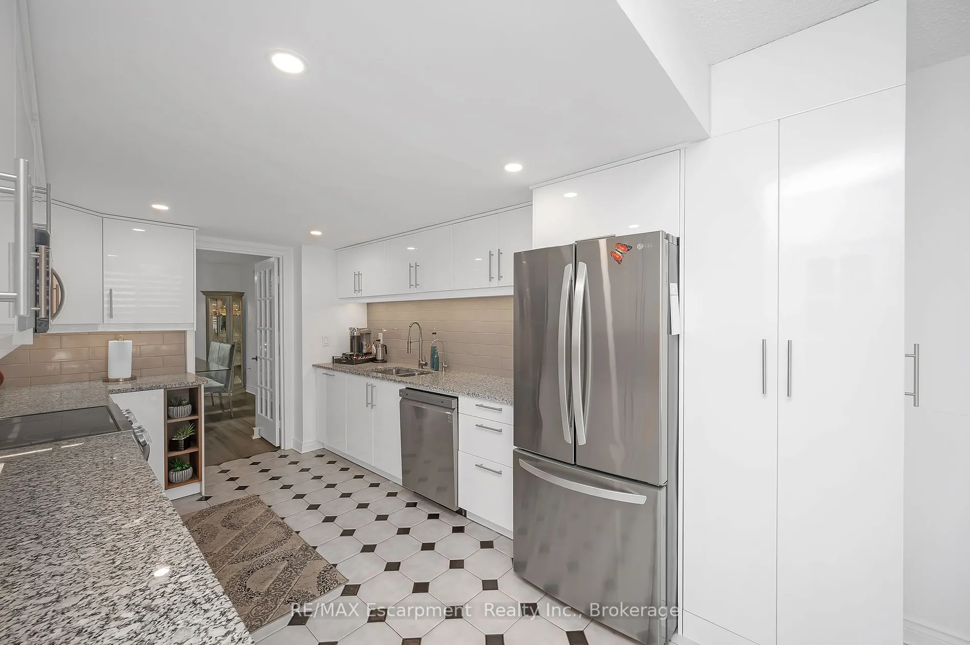 1237 North Shore Boulevard E, #301