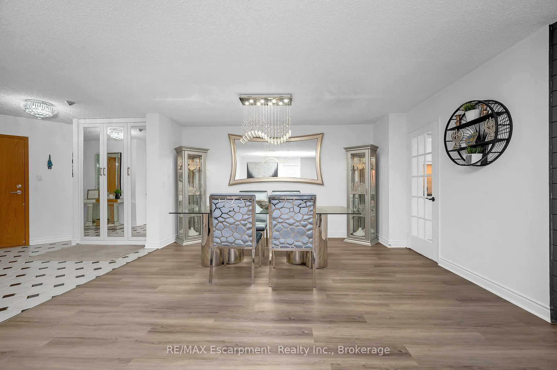 1237 North Shore Boulevard E, #301