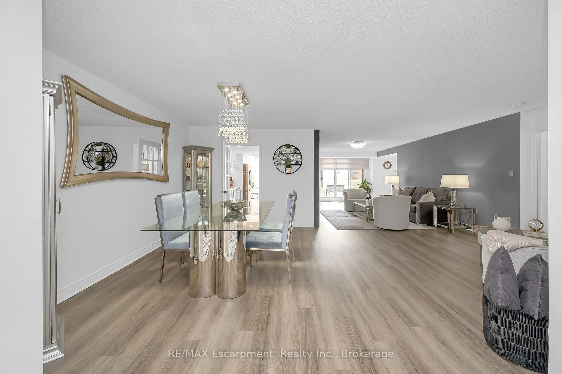 1237 North Shore Boulevard E, #301