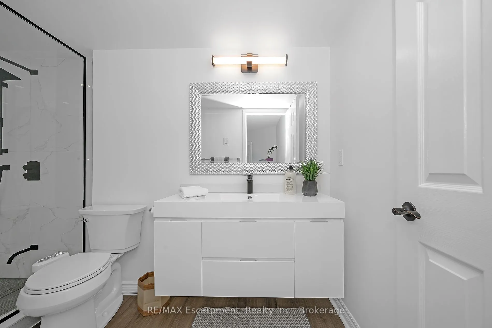 1237 North Shore Boulevard E, #301